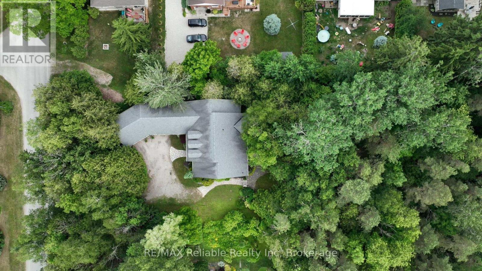 38 Cameron Street, Bluewater, Ontario  N0M 1G0 - Photo 4 - X12050216