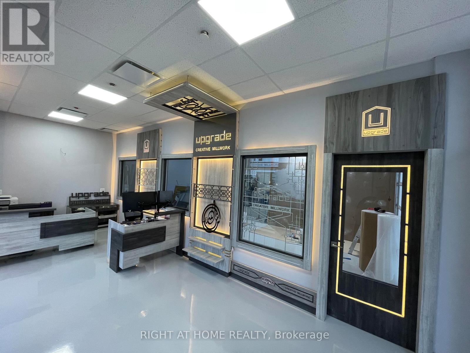 Unit#1 - 1162 King Road, Burlington, Ontario  L7T 0C5 - Photo 6 - W12050220