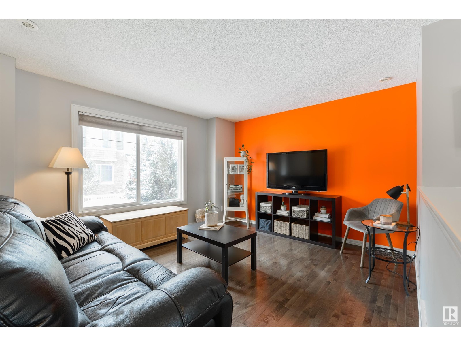 Property at #102 655 TAMARACK RD NW image 4