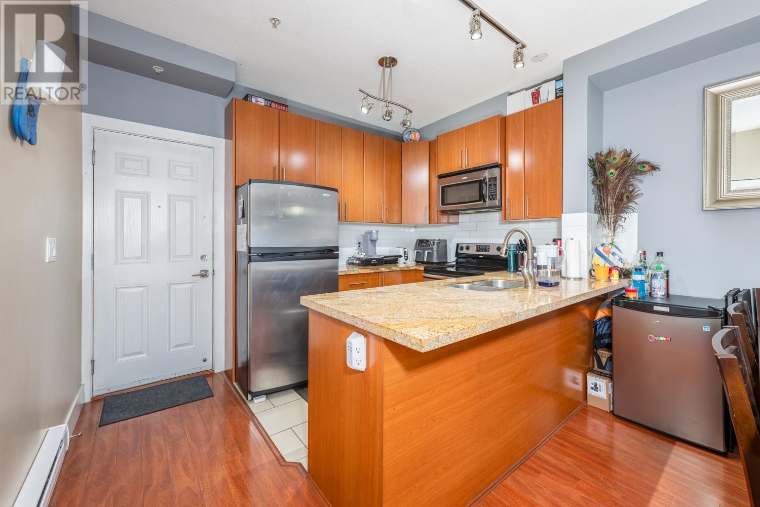 104 5211 Irmin Street, Burnaby, British Columbia  V5J 0C9 - Photo 10 - R2982340