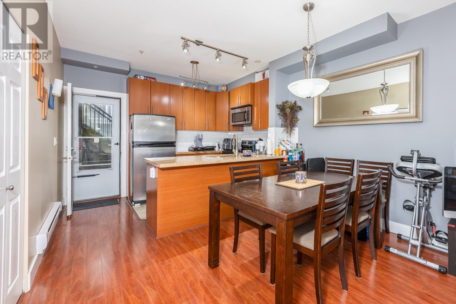 104 5211 Irmin Street, Burnaby, British Columbia  V5J 0C9 - Photo 9 - R2982340