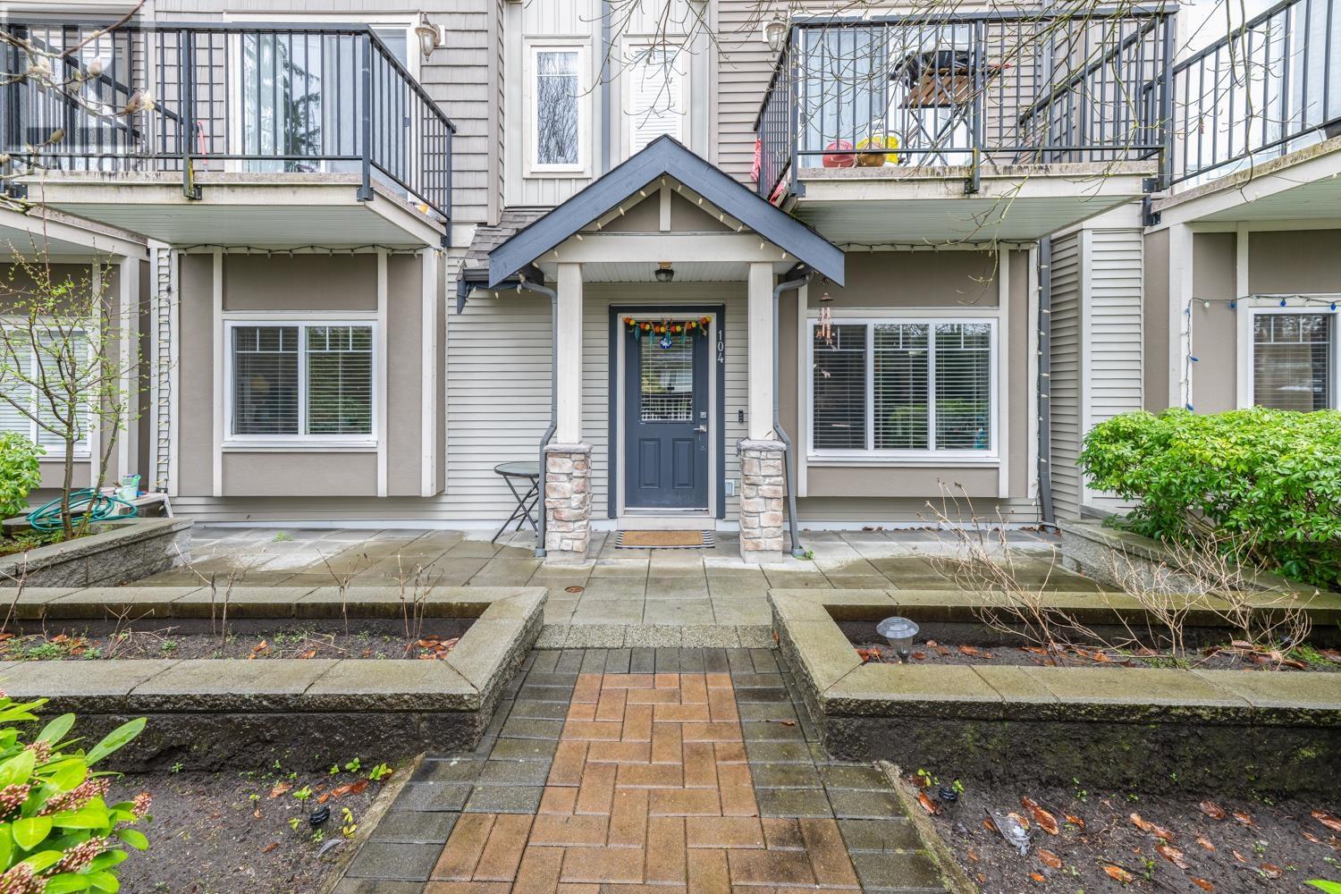 Property at 104 5211 IRMIN STREET image 5