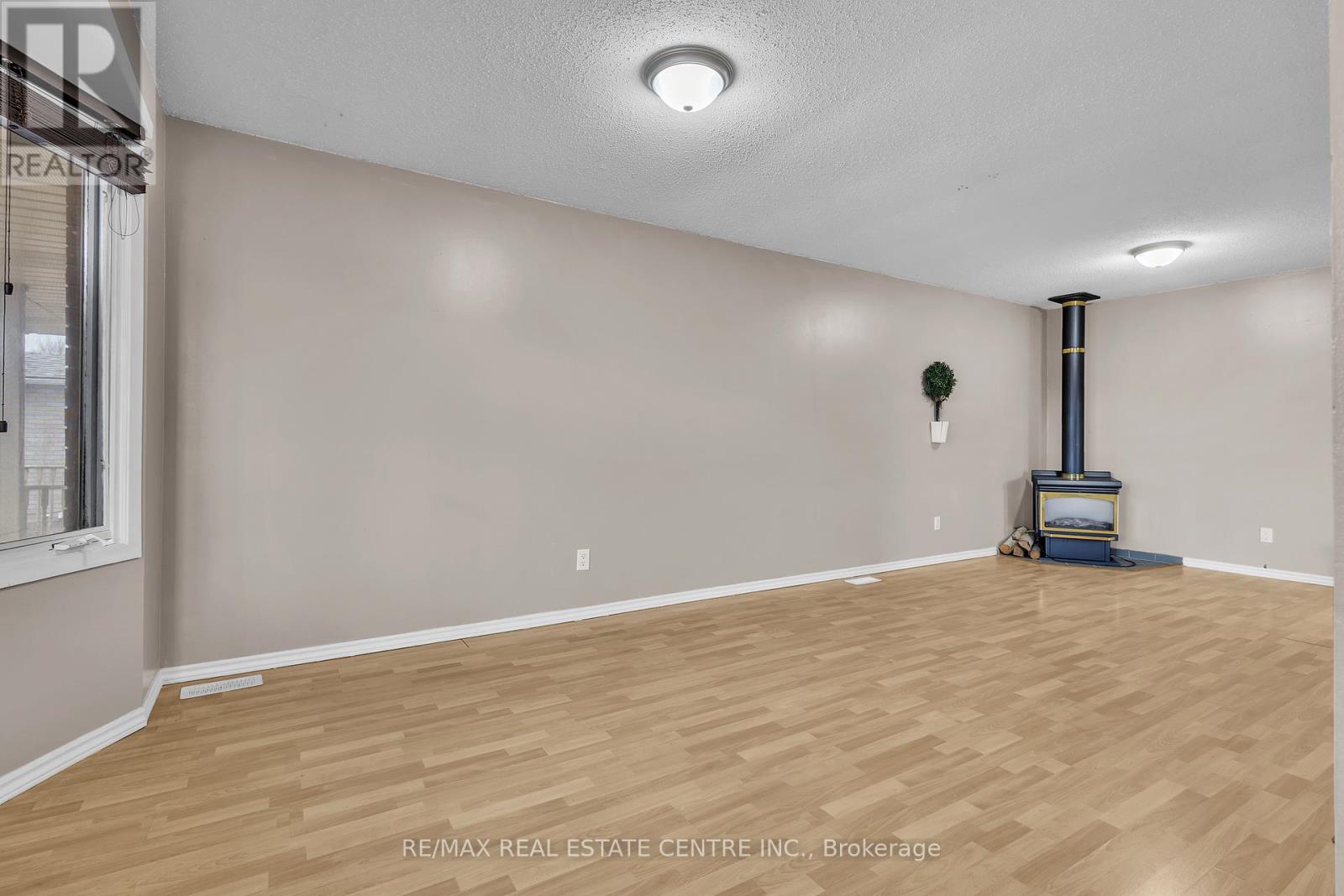 B - 501 Kingscourt Drive, Waterloo, Ontario  N2K 2X9 - Photo 15 - X12050232