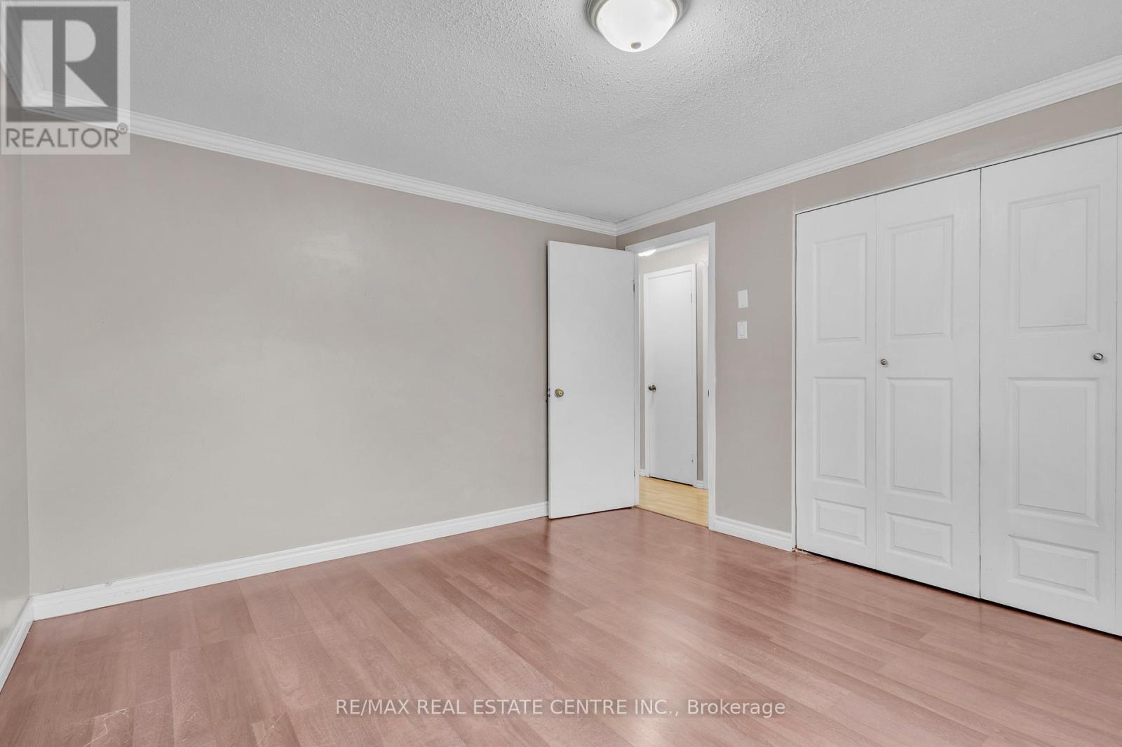 B - 501 Kingscourt Drive, Waterloo, Ontario  N2K 2X9 - Photo 27 - X12050232