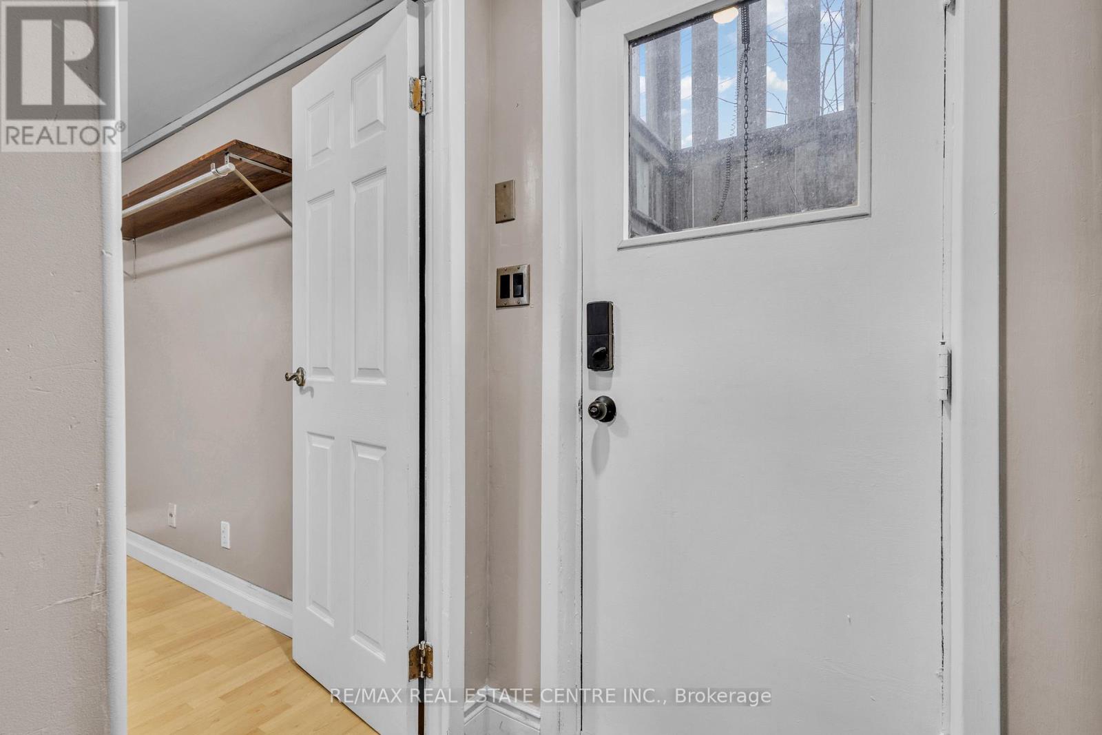 B - 501 Kingscourt Drive, Waterloo, Ontario  N2K 2X9 - Photo 29 - X12050232