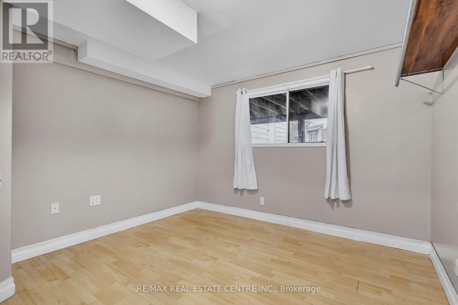 B - 501 Kingscourt Drive, Waterloo, Ontario  N2K 2X9 - Photo 30 - X12050232