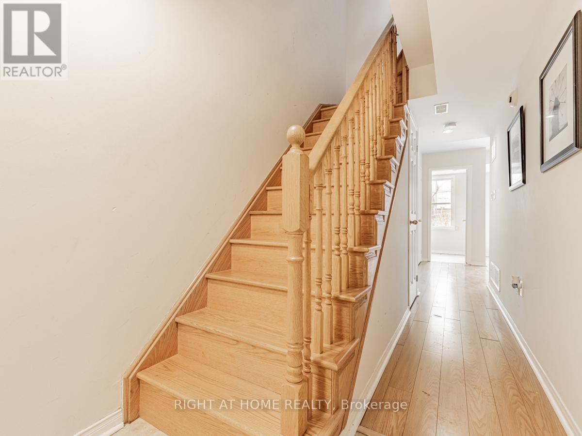 Property at 12 TILLER LANE image 4
