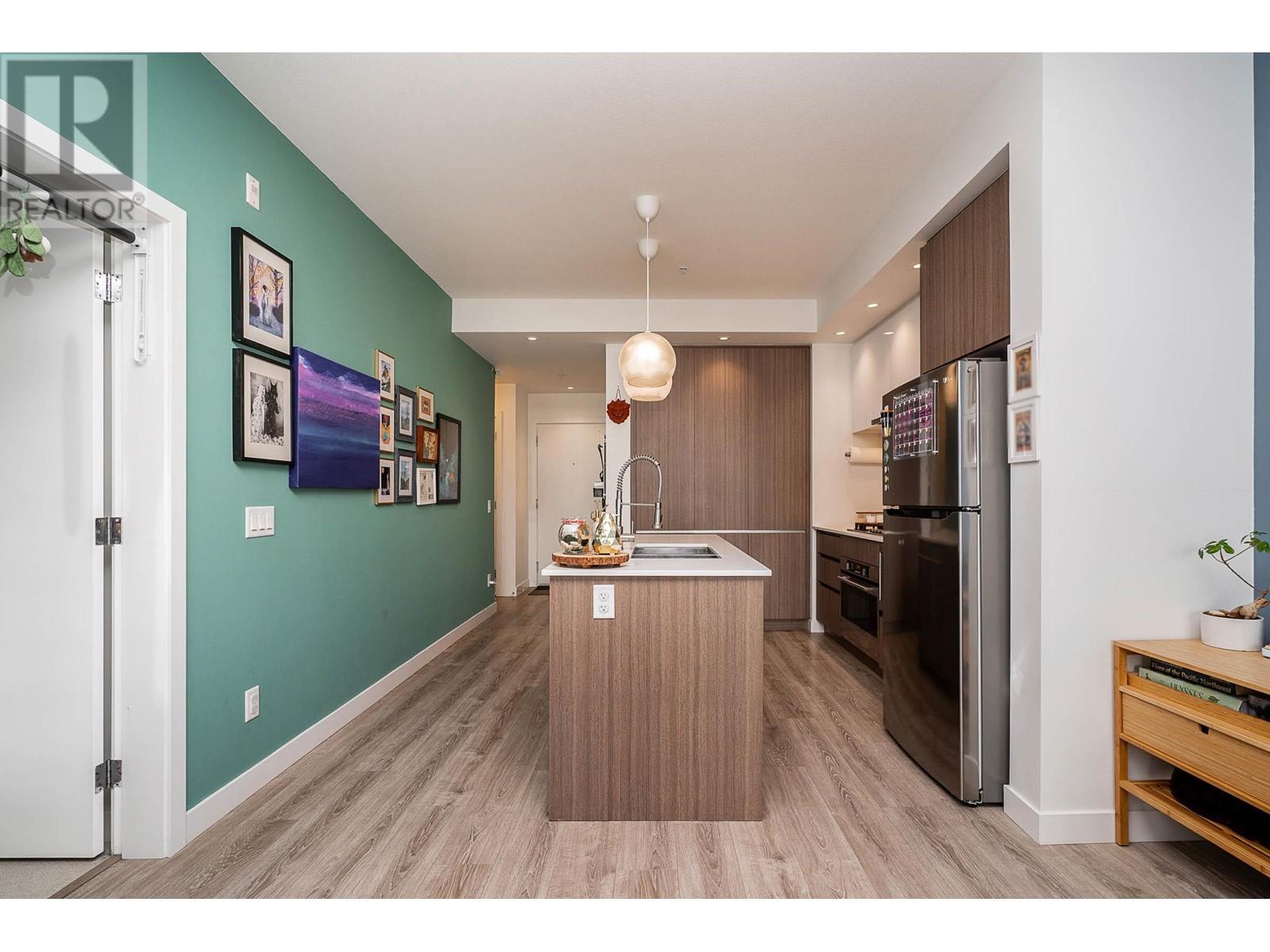 310 516 Foster Avenue, Coquitlam, British Columbia  V3J 0H8 - Photo 6 - R2976914