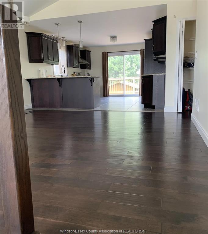 Property at 373 MARLA CRESCENT image 3
