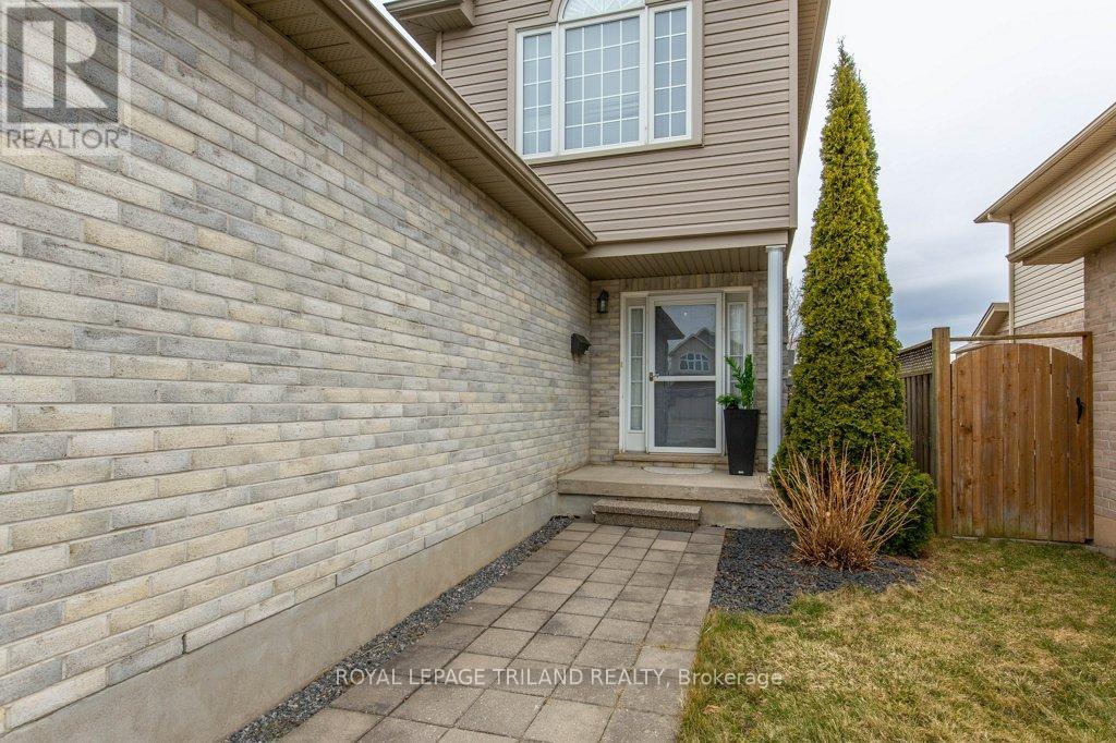 Photo 4 of 40 for 1616 Green Gables Road