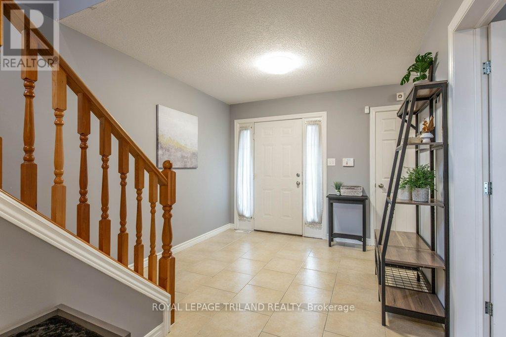 Photo 5 of 40 for 1616 Green Gables Road