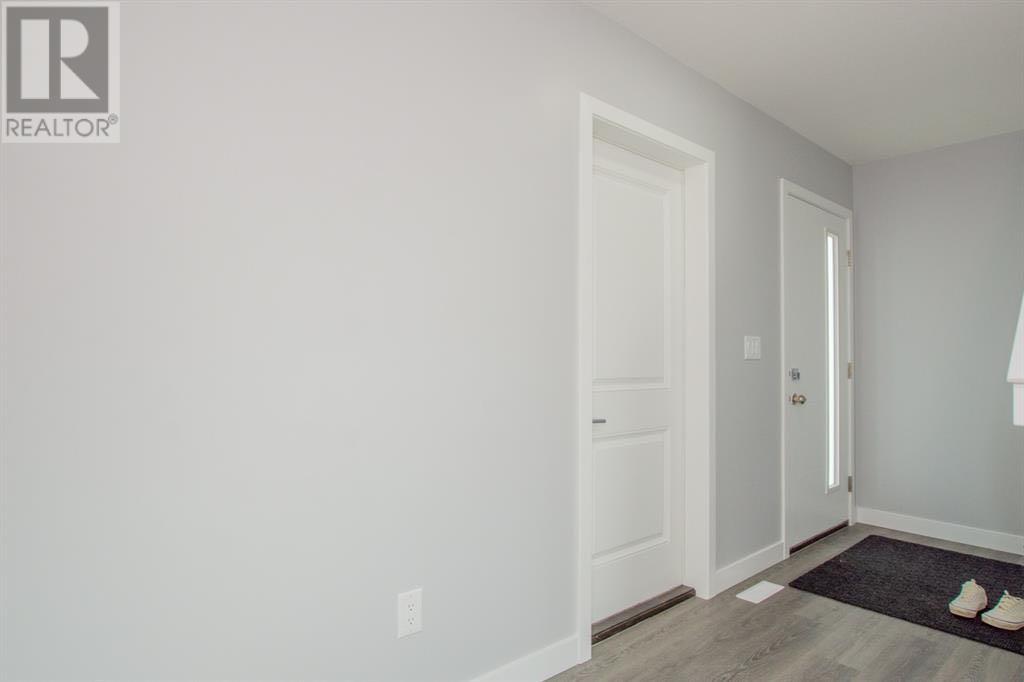 Property at 7802 91 Street image 2