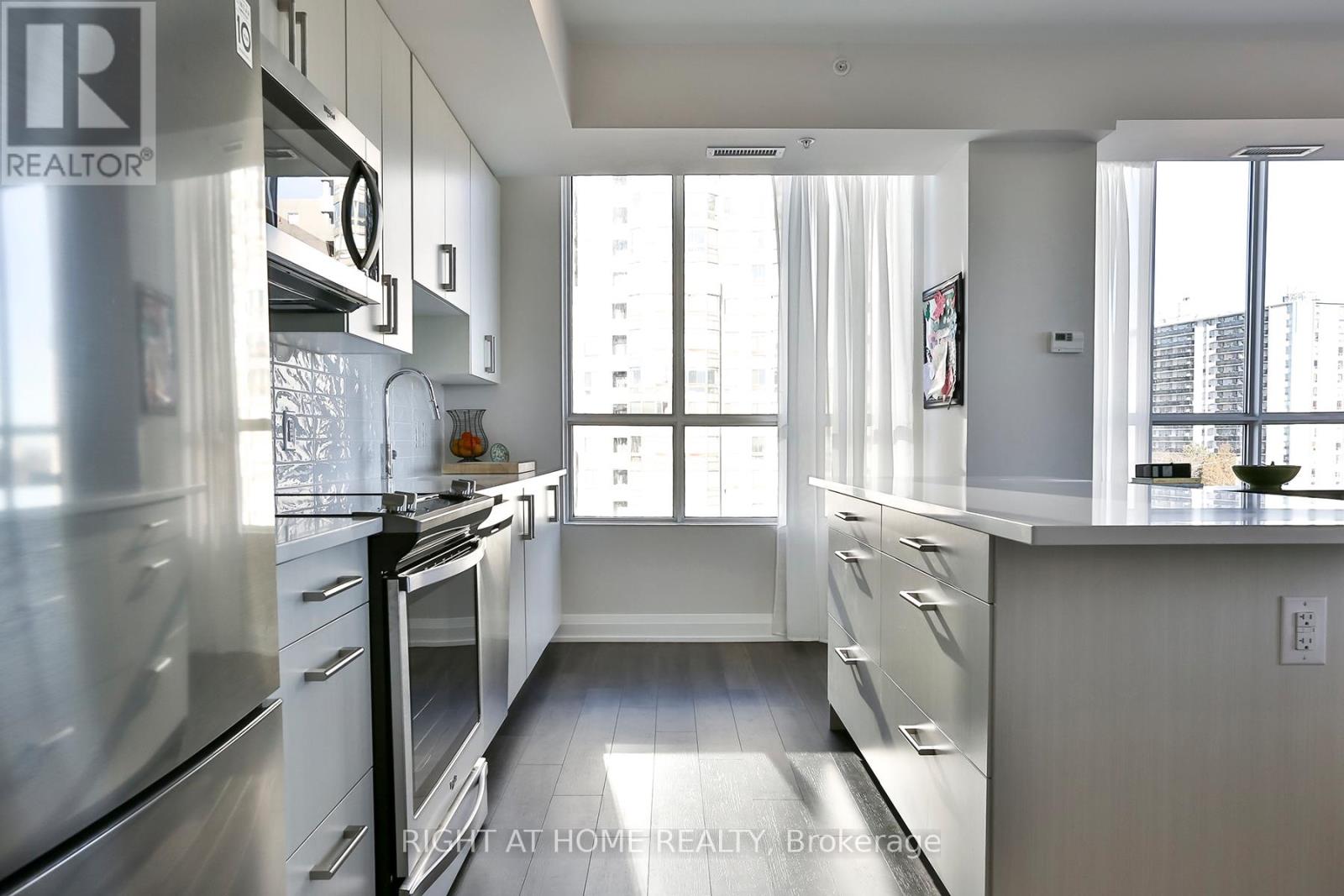 910 - 3655 Kingston Road, Toronto (Scarborough Village), Ontario  M1M 0E2 - Photo 7 - E12050254