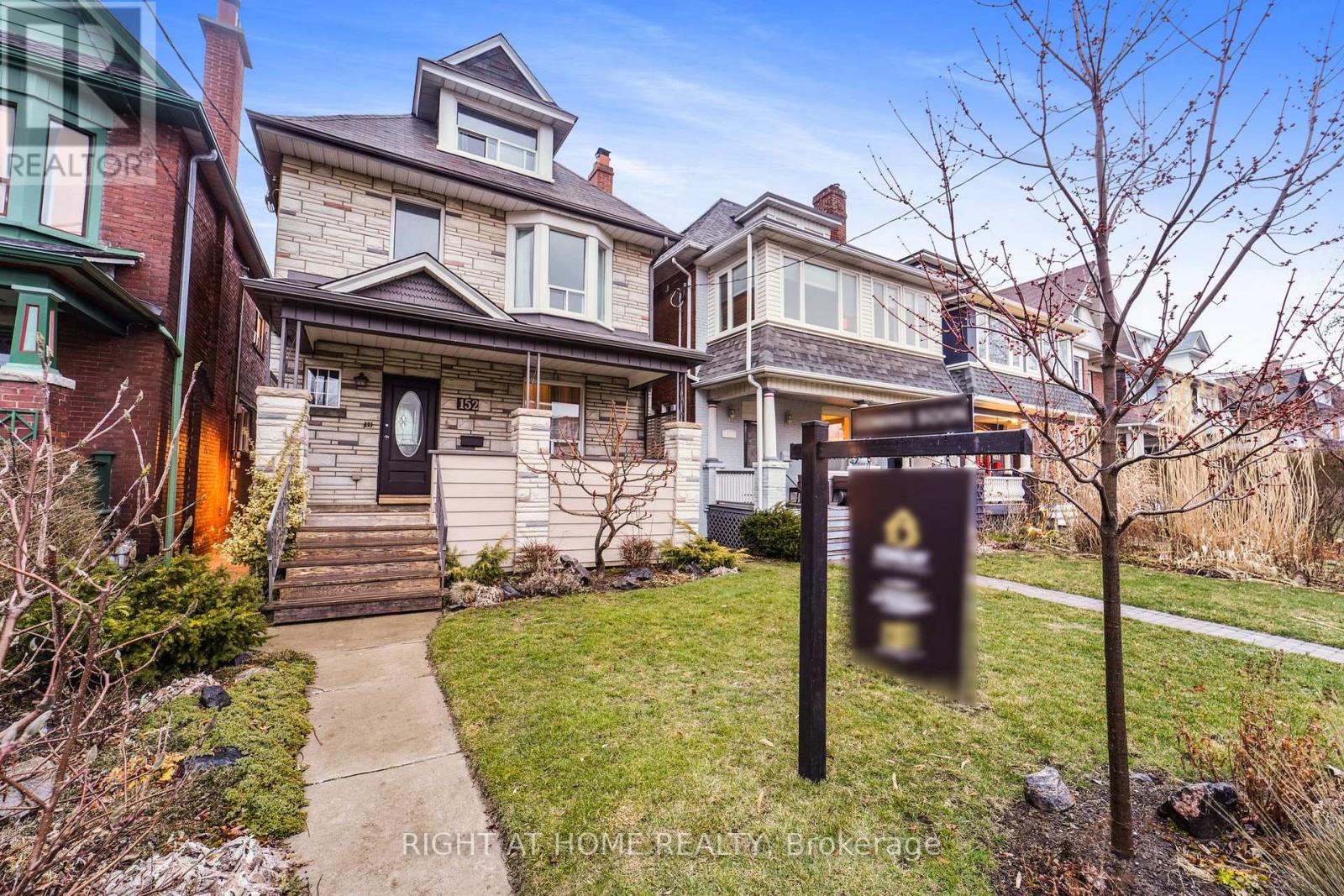 Property at 152 WRIGHT AVENUE image 2