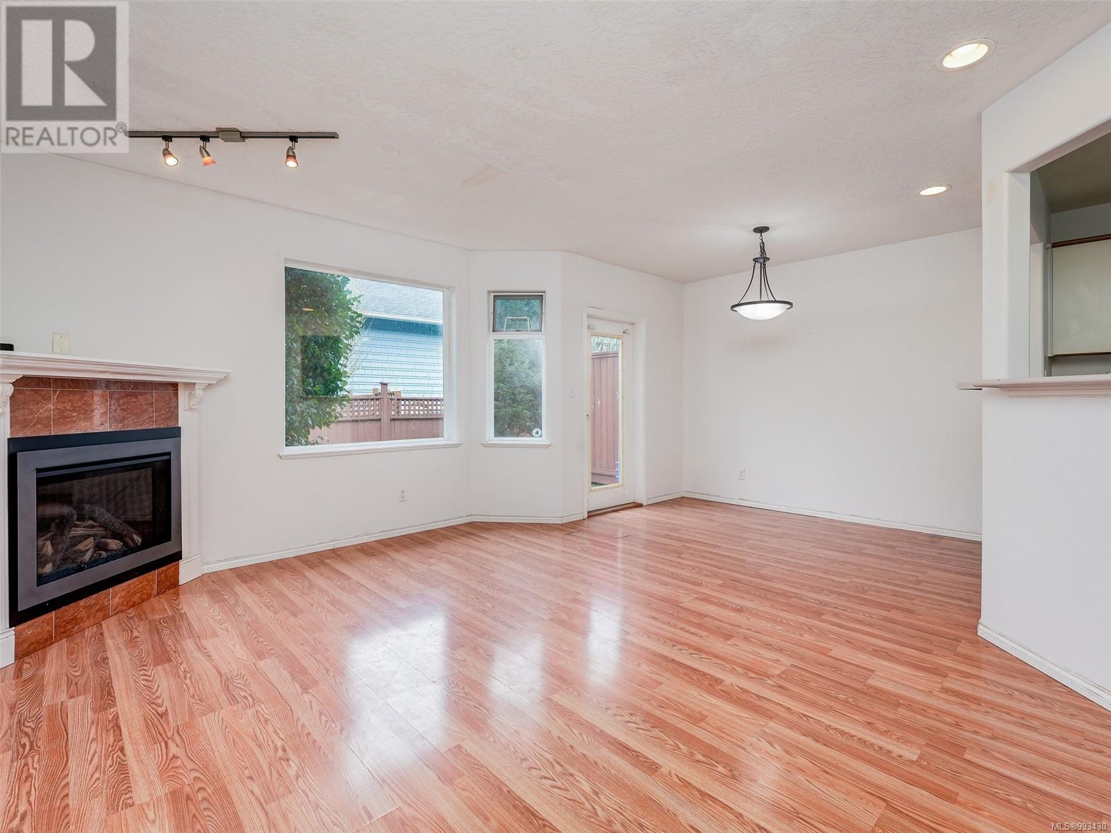 Property at 12 922 Arm St image 2