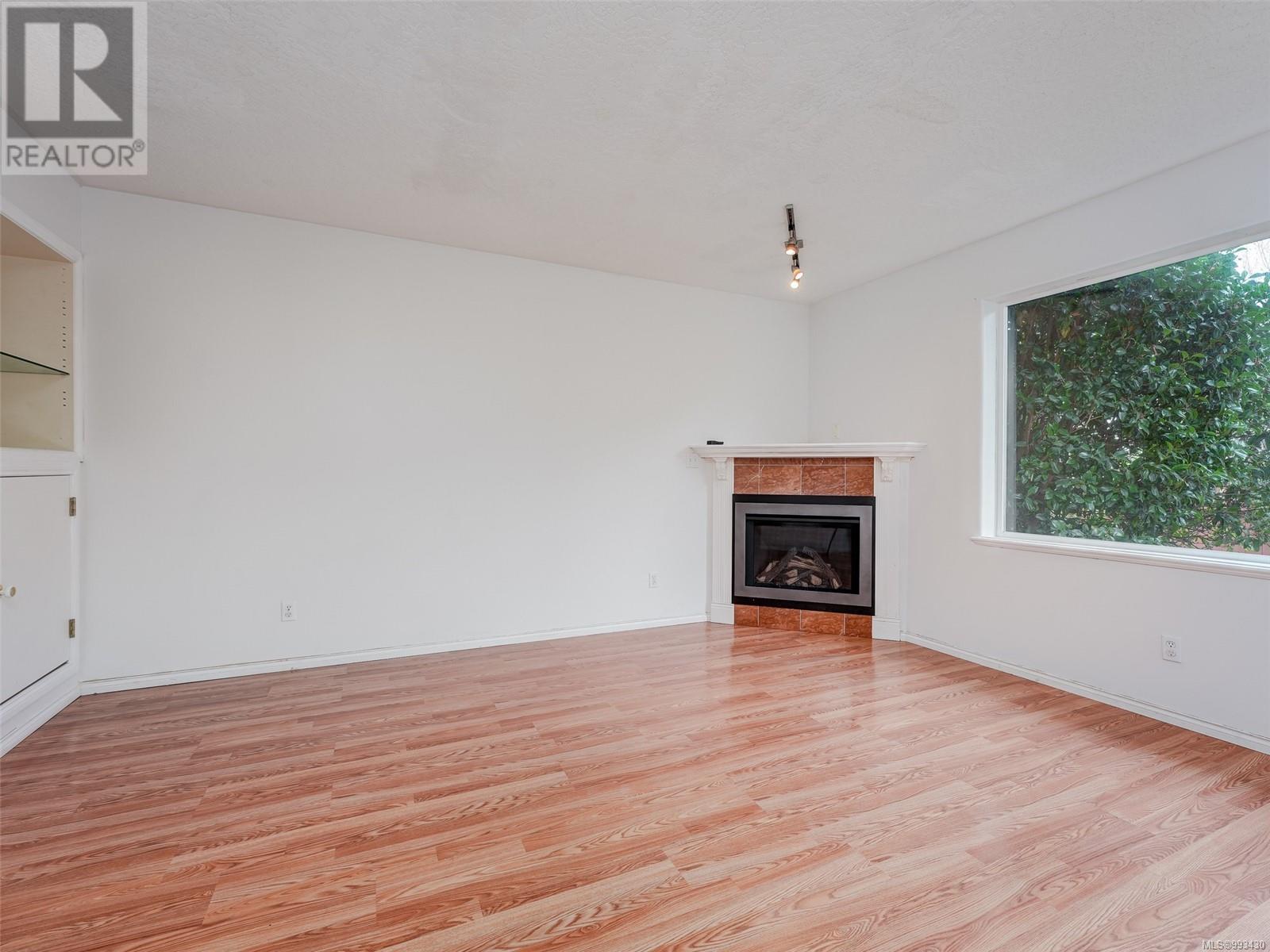 Property at 12 922 Arm St image 3