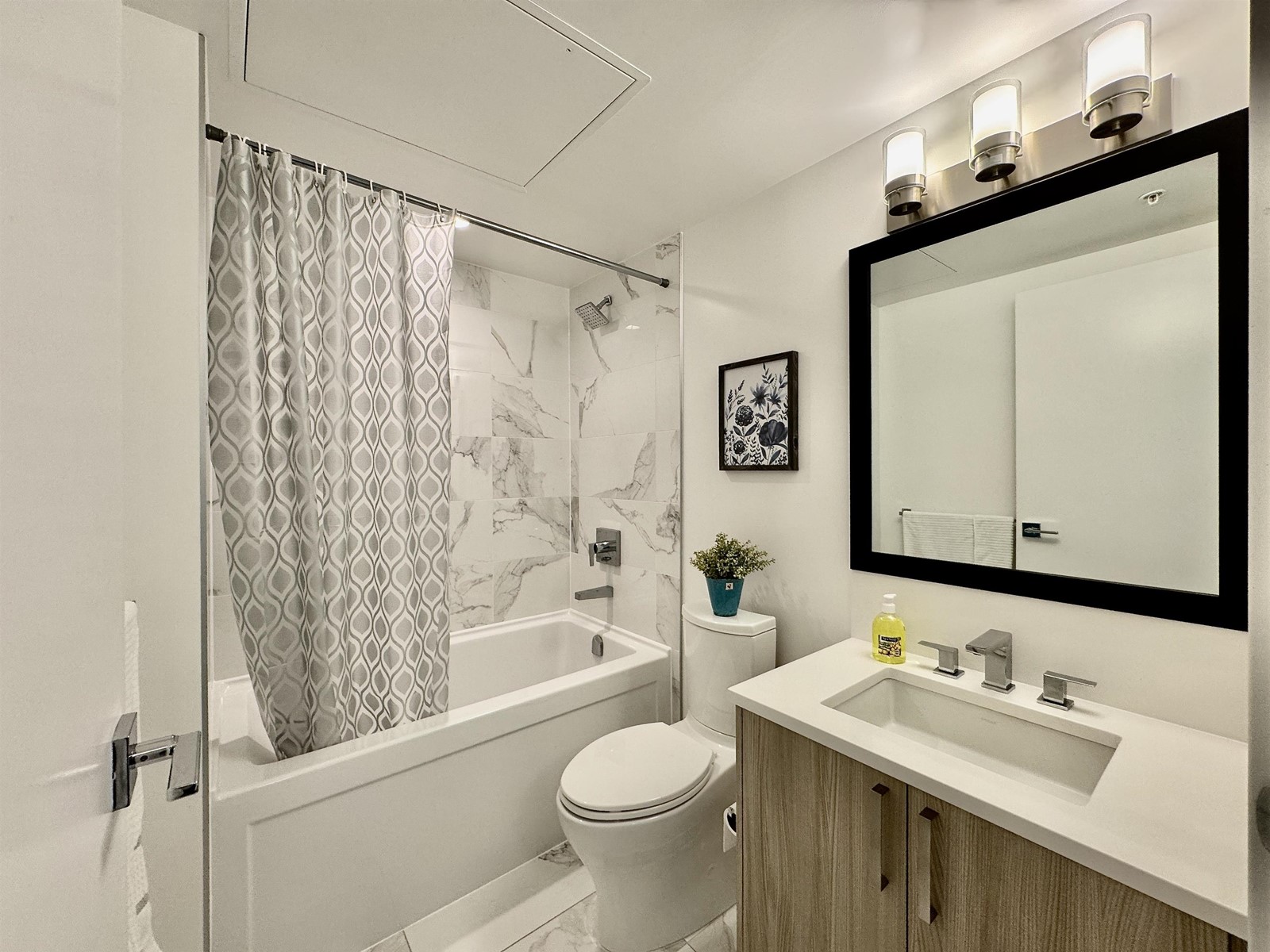 3706 13350 Central Avenue, Surrey, British Columbia  V3T 0S1 - Photo 12 - R2982886