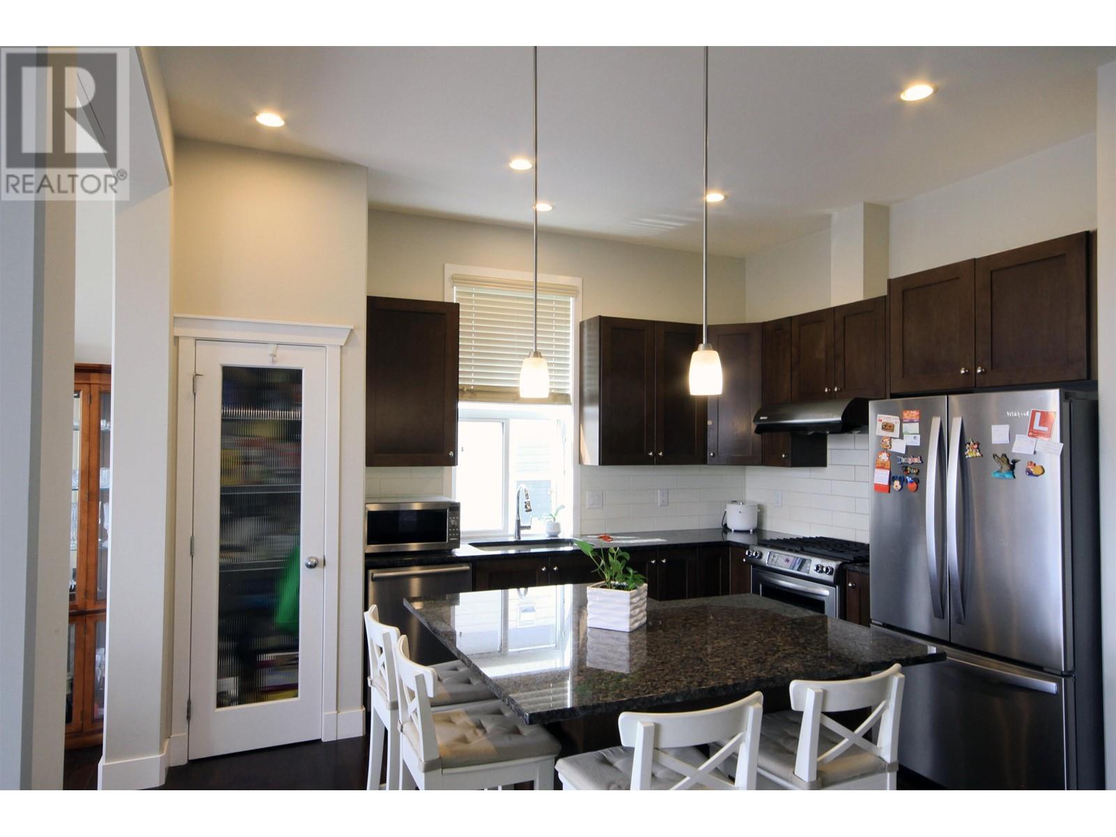 3470 Galloway Avenue, Coquitlam, British Columbia  V3E 0H7 - Photo 11 - R2978001