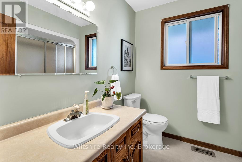 197 Duncombe Road, Norfolk, Ontario N0E 1Y0 - Photo 14 - X12050318