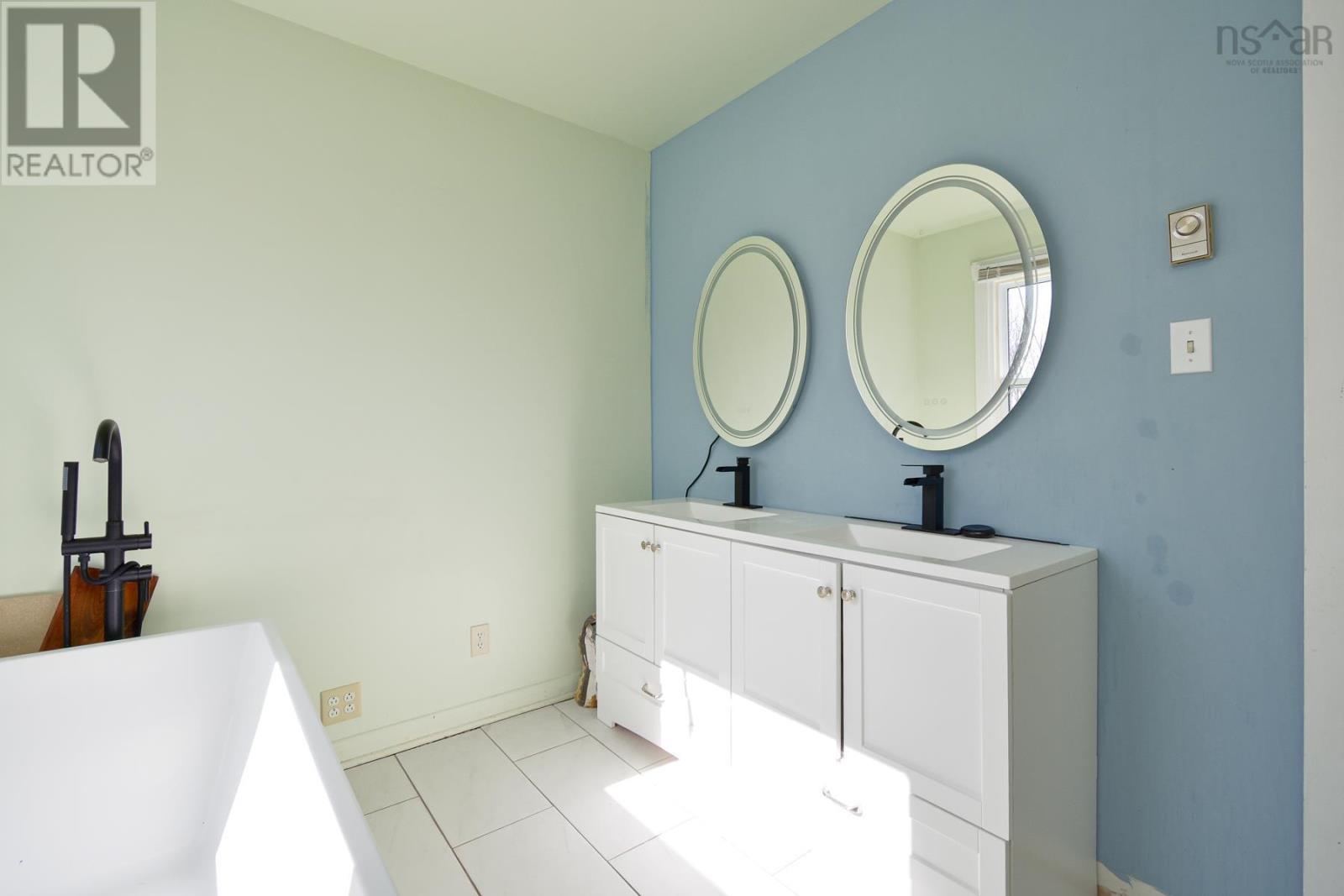 110 Macrae Avenue, Sydney River, Nova Scotia  B1S 1M2 - Photo 22 - 202506201