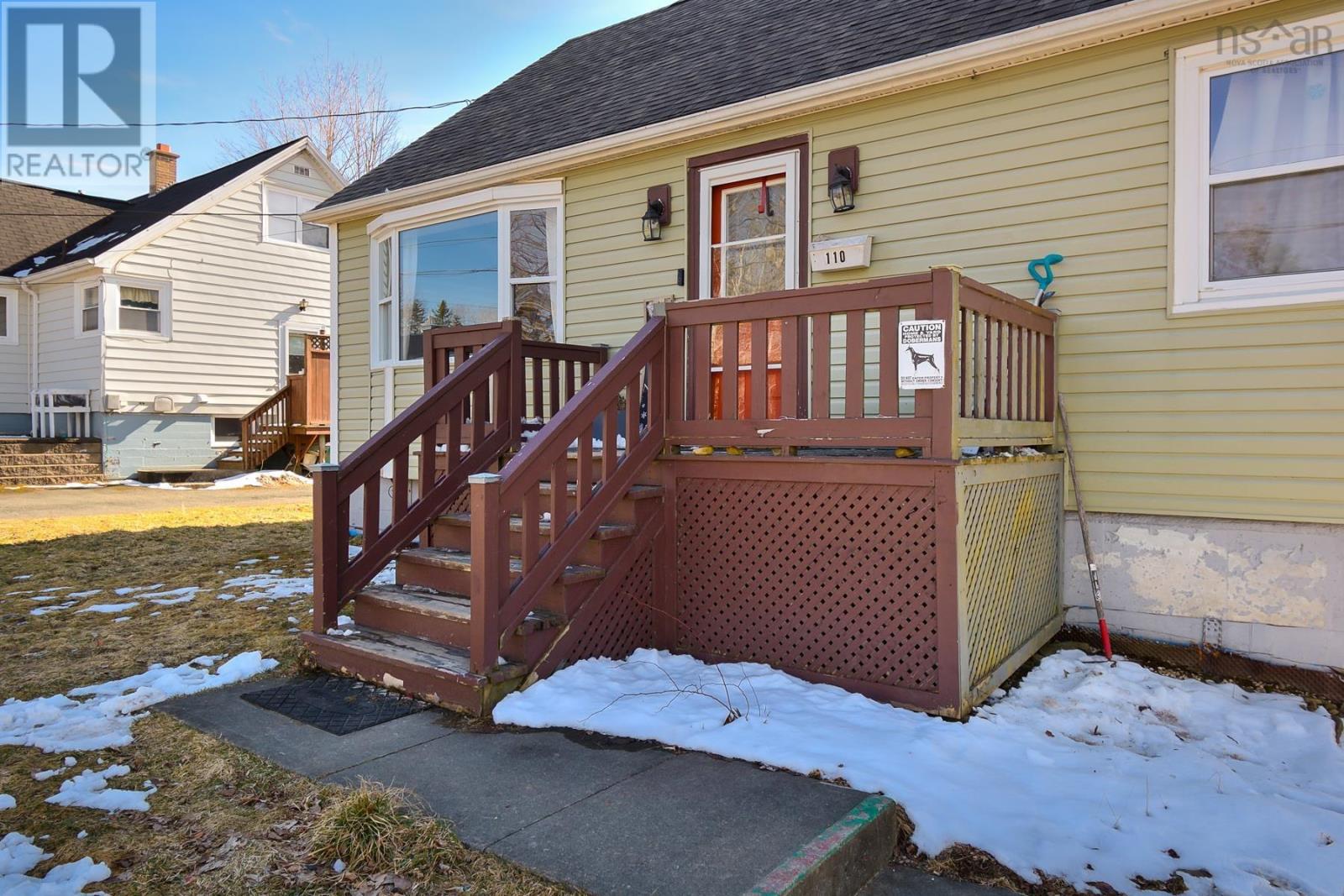 110 Macrae Avenue, Sydney River, Nova Scotia  B1S 1M2 - Photo 3 - 202506201