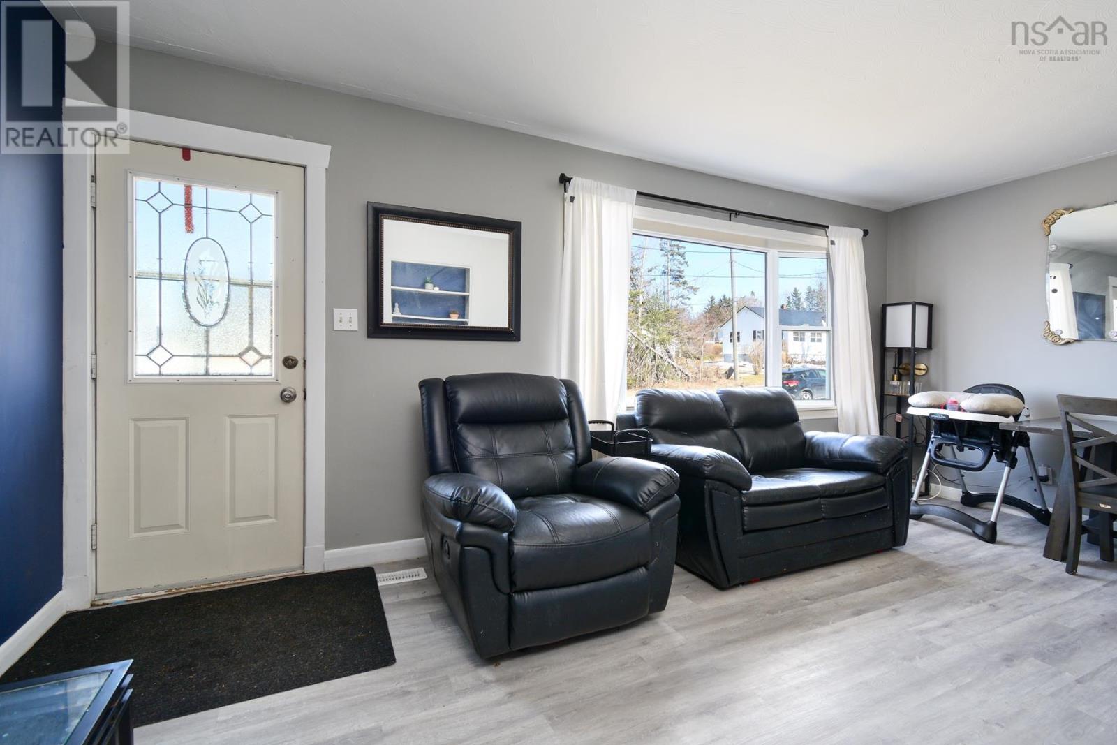 110 Macrae Avenue, Sydney River, Nova Scotia  B1S 1M2 - Photo 9 - 202506201