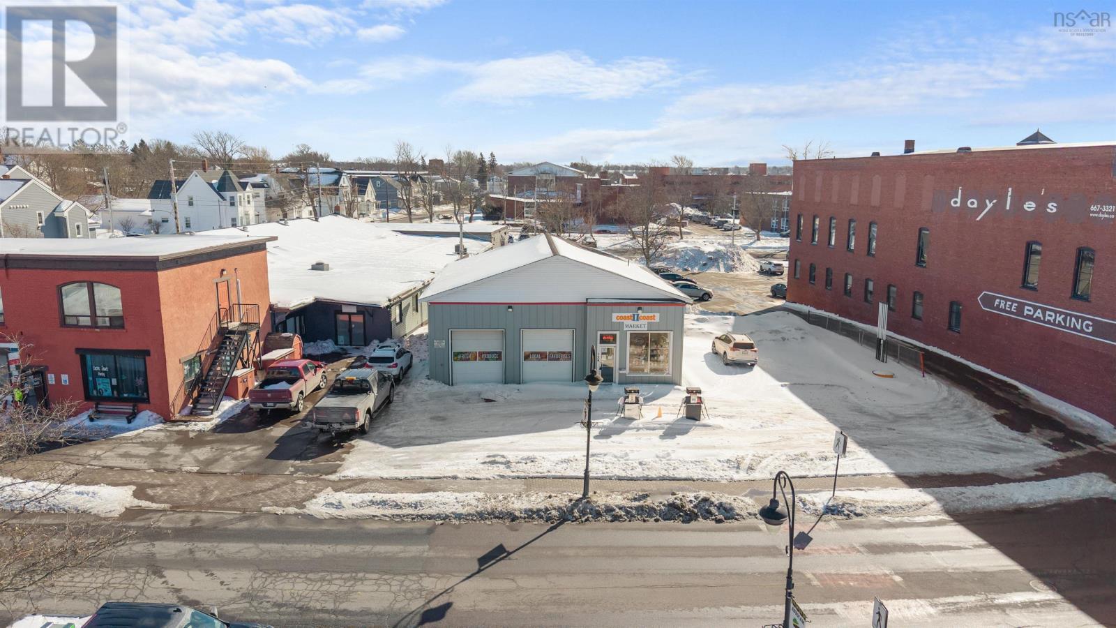 139 Victoria Street E, Amherst, Nova Scotia  B4H 1X9 - Photo 5 - 202503486