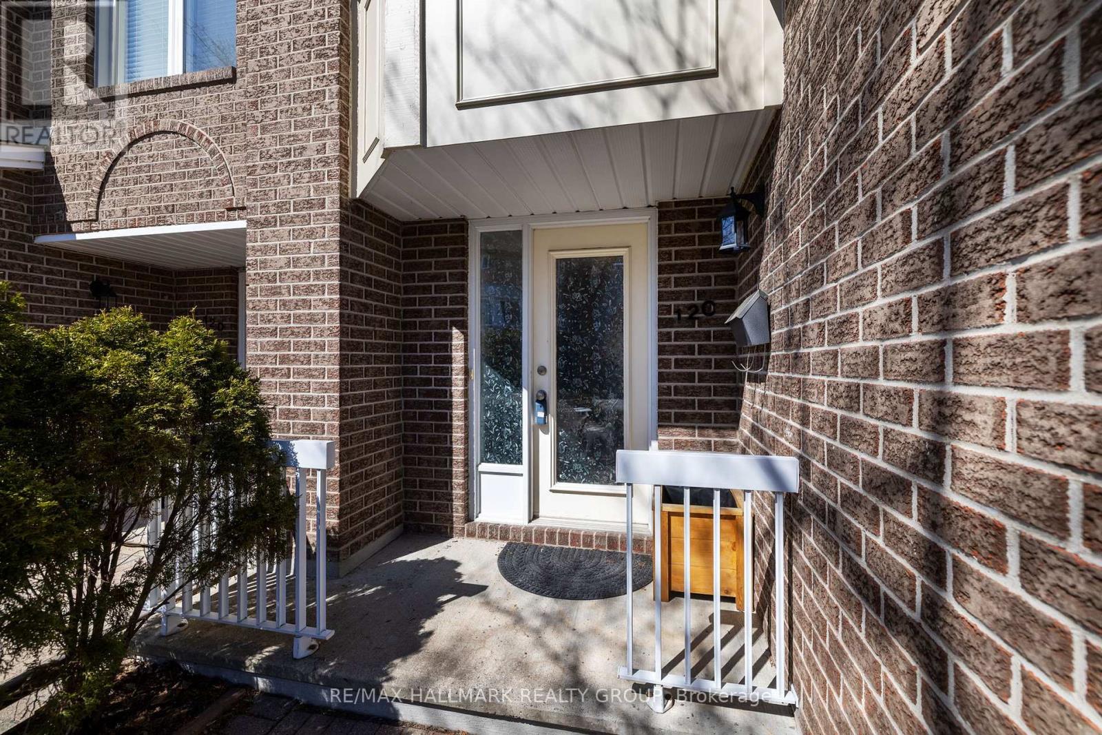Property at 12C MAPLE RIDGE CRESCENT image 3