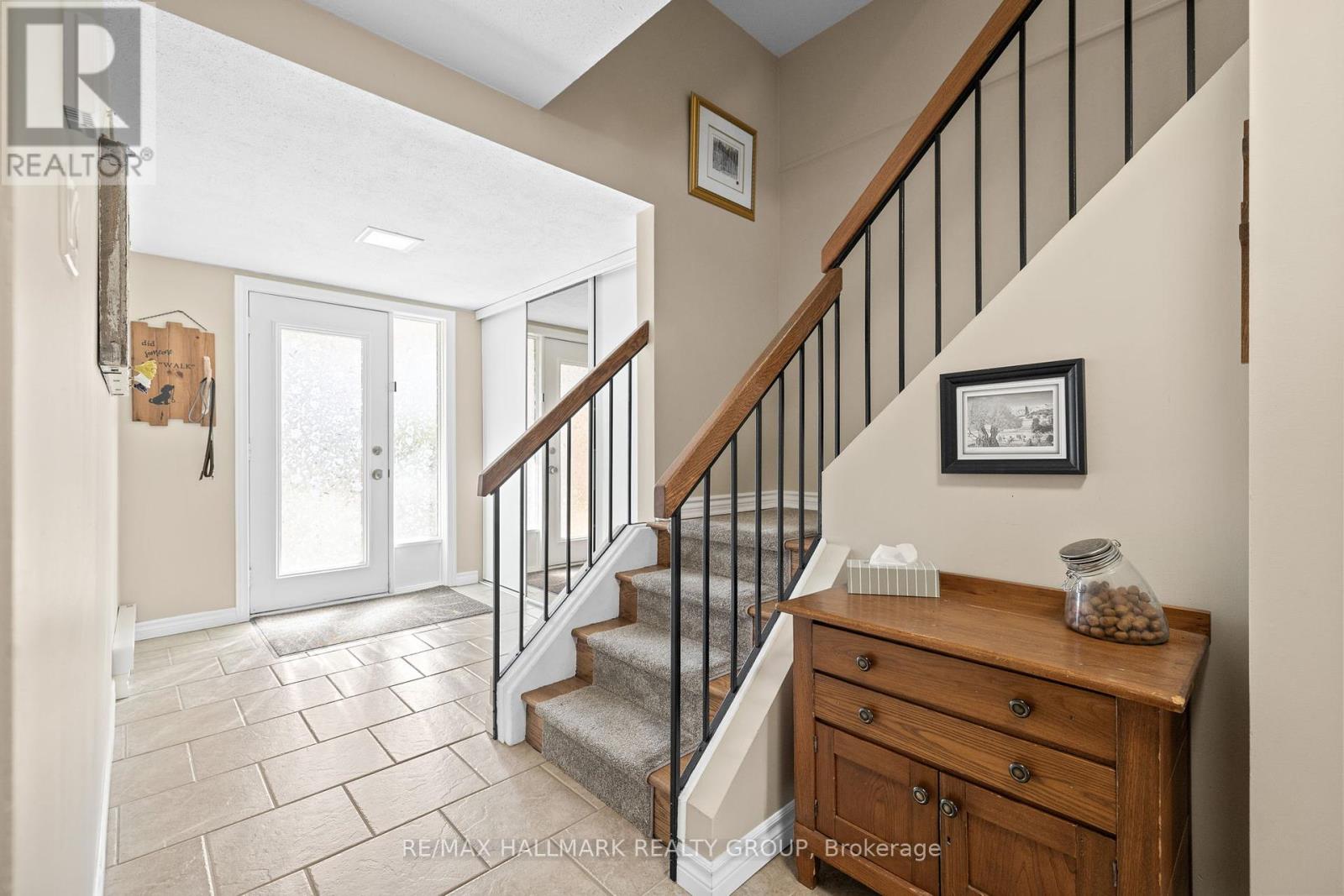 Property at 12C MAPLE RIDGE CRESCENT image 4