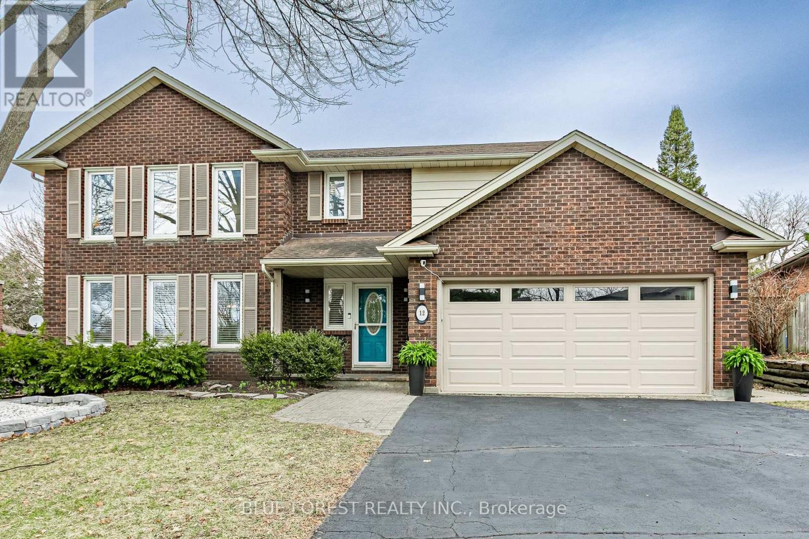 12 Somerset Crescent