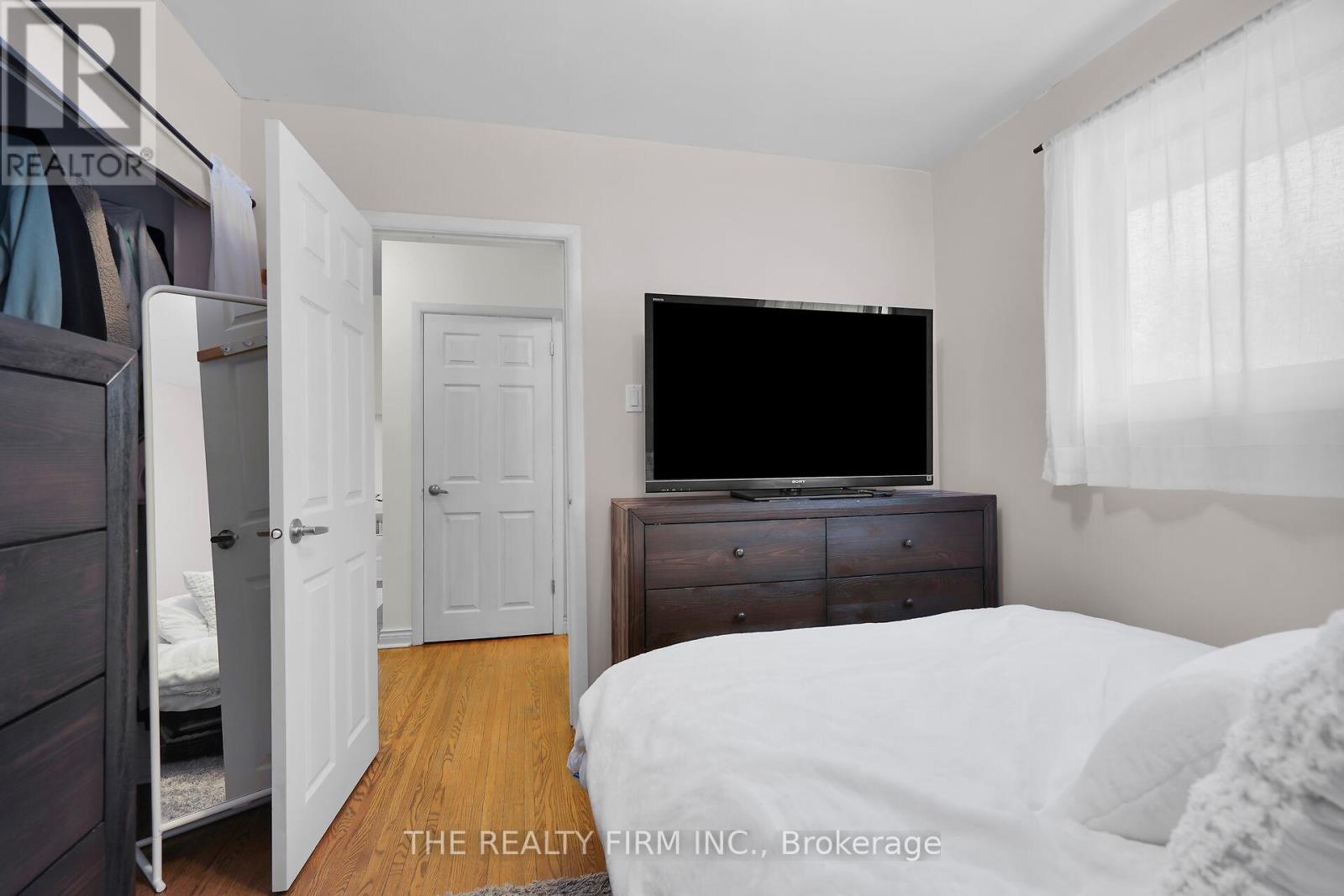Photo 11 of 43 for 412 Regal Drive