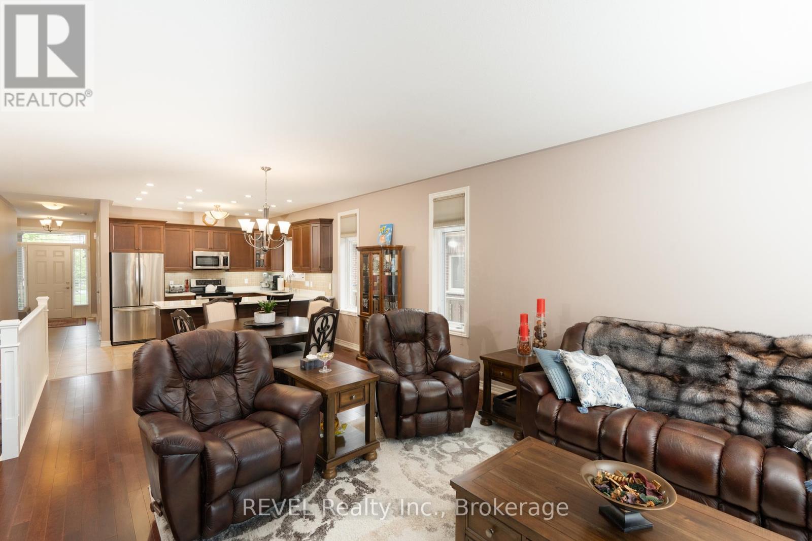 27 Hickory Avenue, Niagara-On-The-Lake, Ontario  L0S 1J1 - Photo 13 - X12050320
