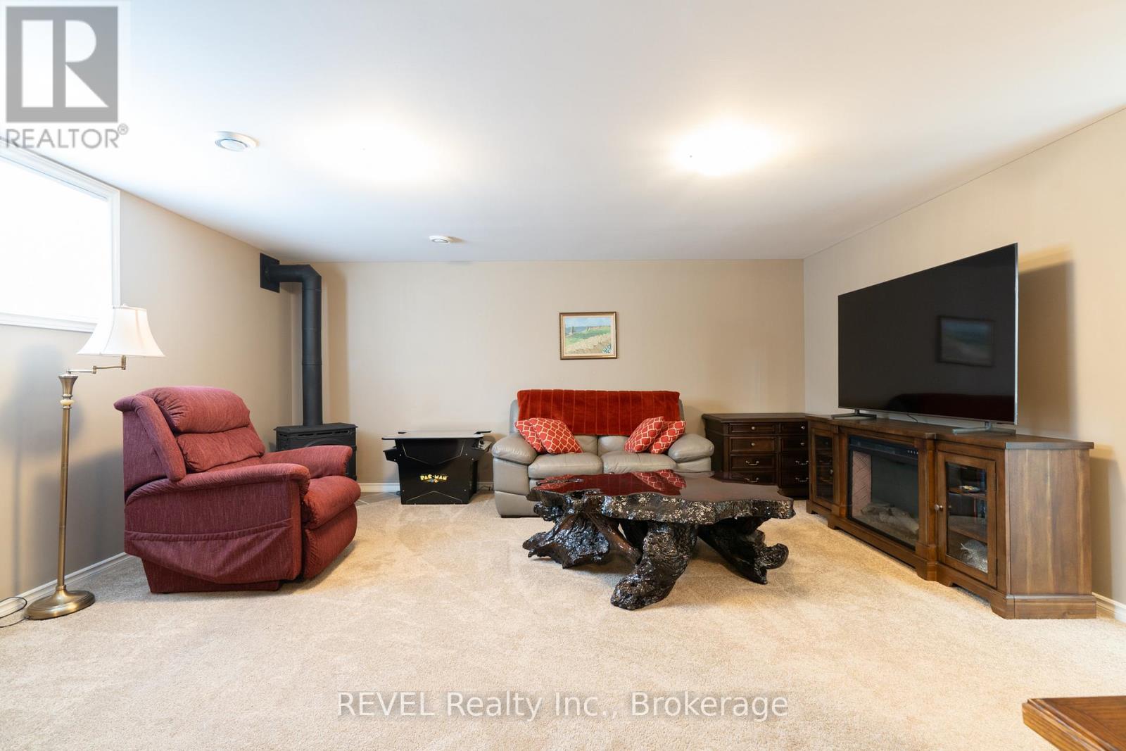 27 Hickory Avenue, Niagara-On-The-Lake, Ontario  L0S 1J1 - Photo 21 - X12050320