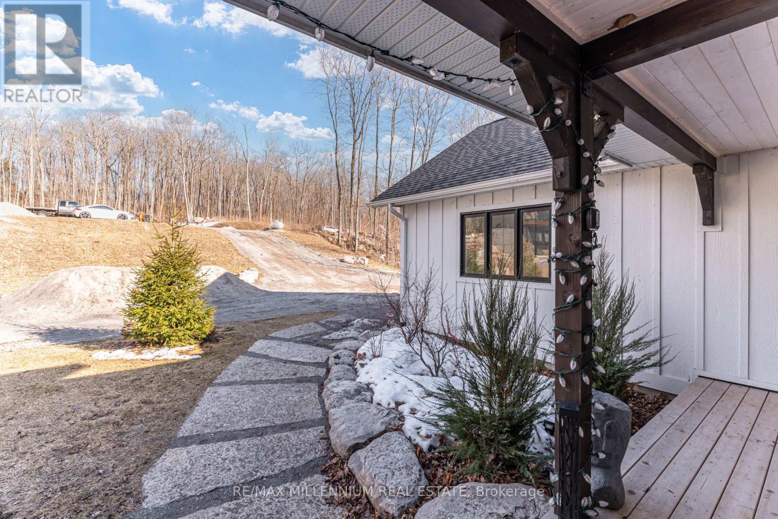 24 Rory Drive, Selwyn, Ontario  K0L 2H0 - Photo 8 - X12050308