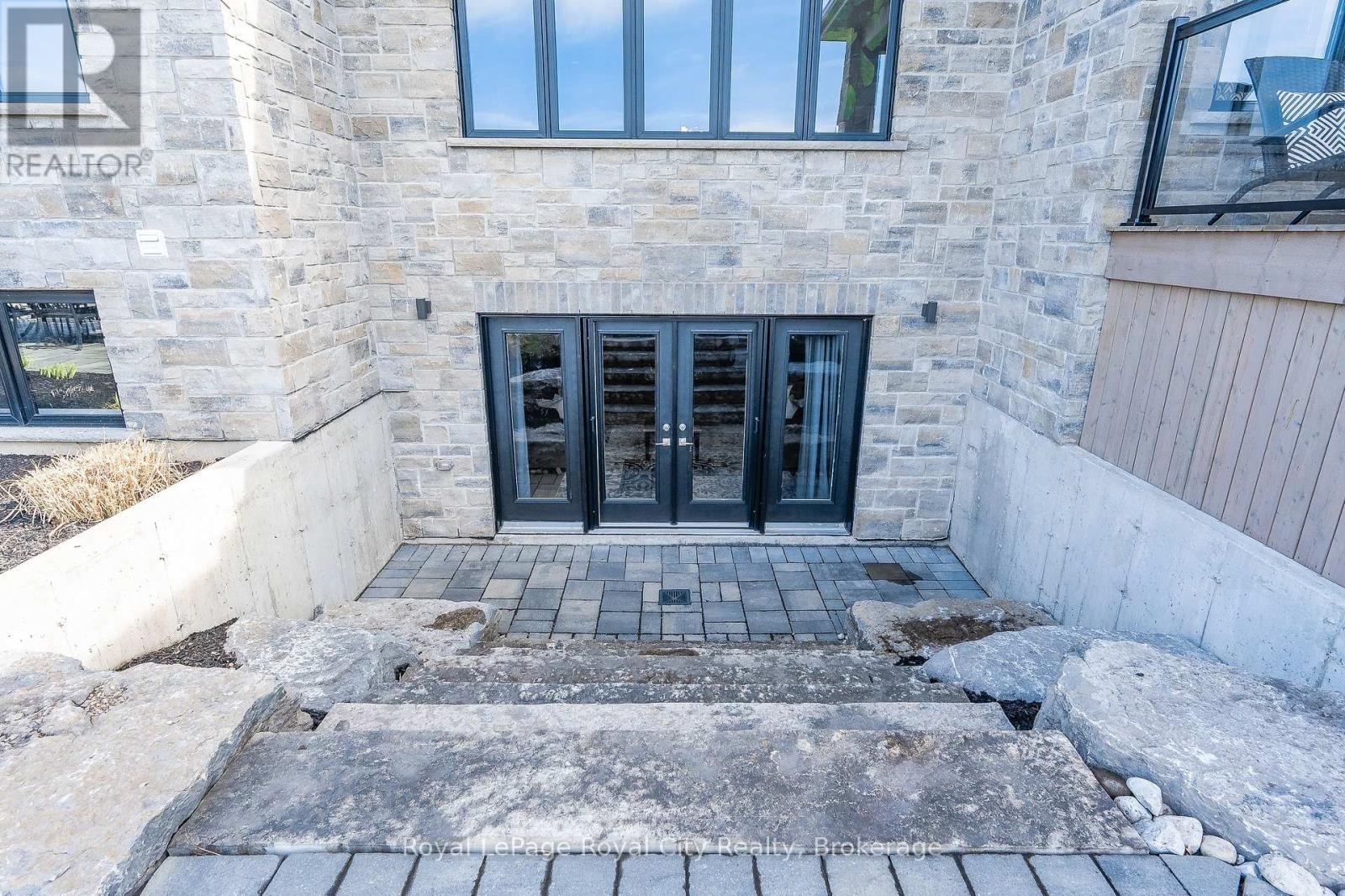 11 Hartfield Drive, Guelph/eramosa, Ontario  N1H 6J2 - Photo 43 - X12050347