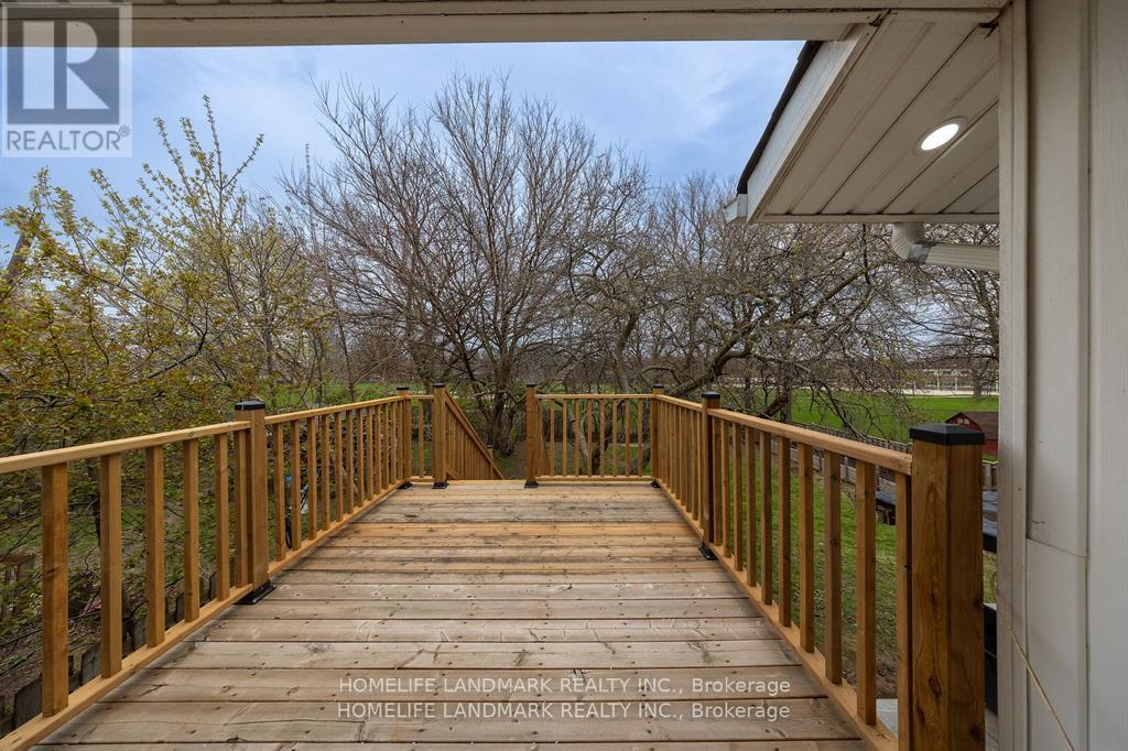 103 Oakley Boulevard, Toronto, Ontario  M1P 3P8 - Photo 21 - E12050362