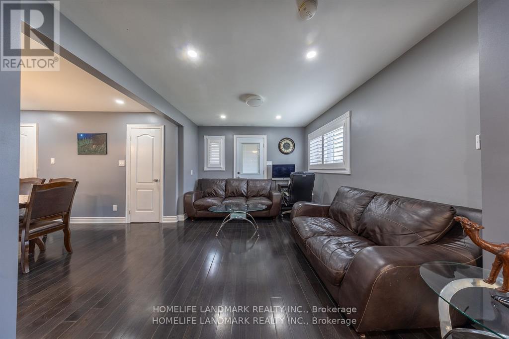 103 Oakley Boulevard, Toronto, Ontario  M1P 3P8 - Photo 8 - E12050362