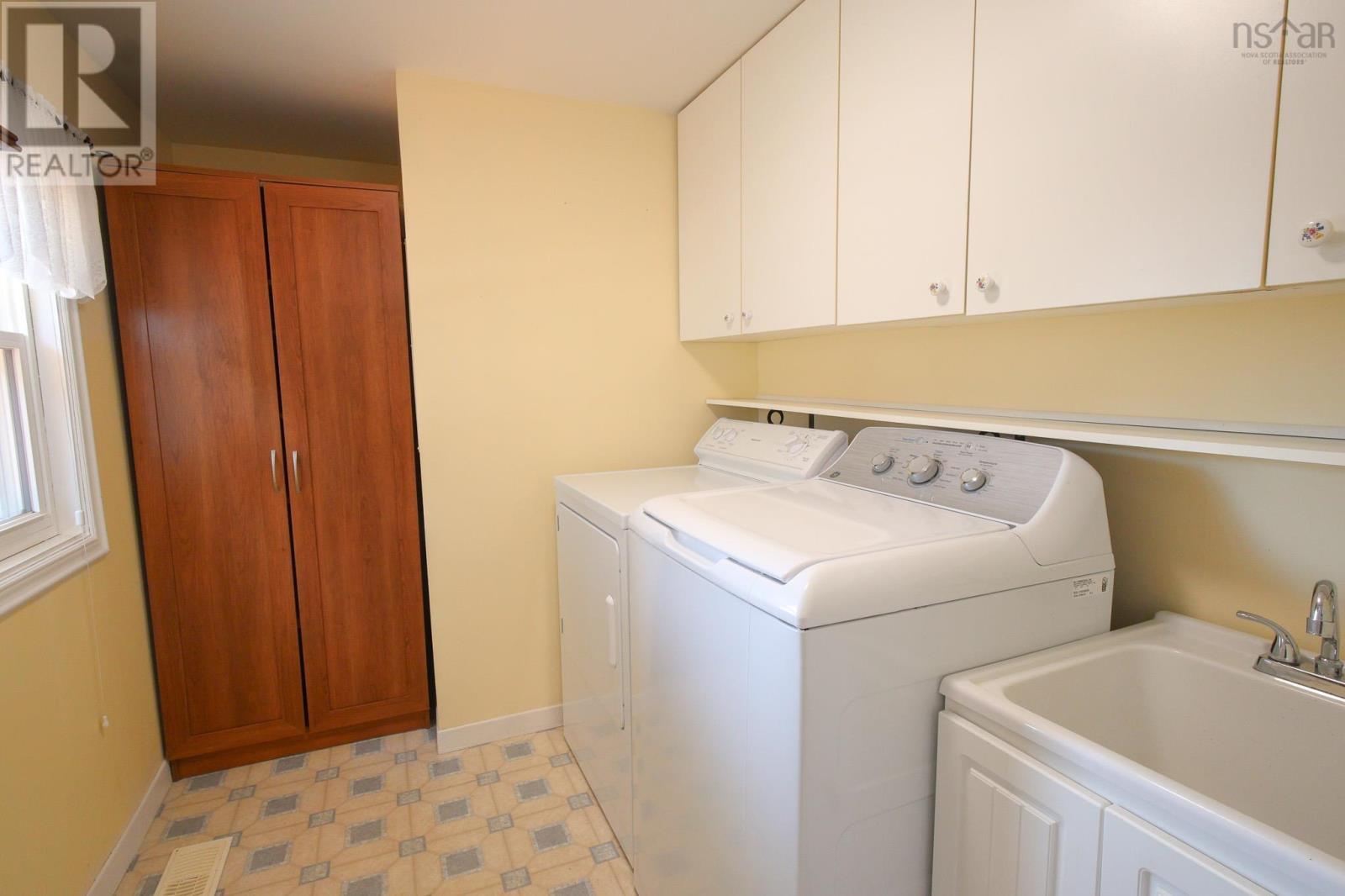 17600 & 17604 Highway 103, Italy Cross, Nova Scotia  B4V 0L1 - Photo 16 - 202506215