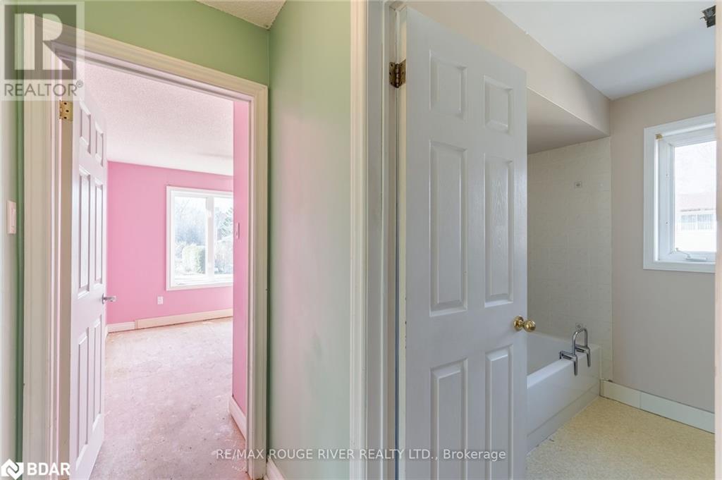 1087 Whitefield Drive, Peterborough, Ontario  K9J 7P4 - Photo 19 - 40711517