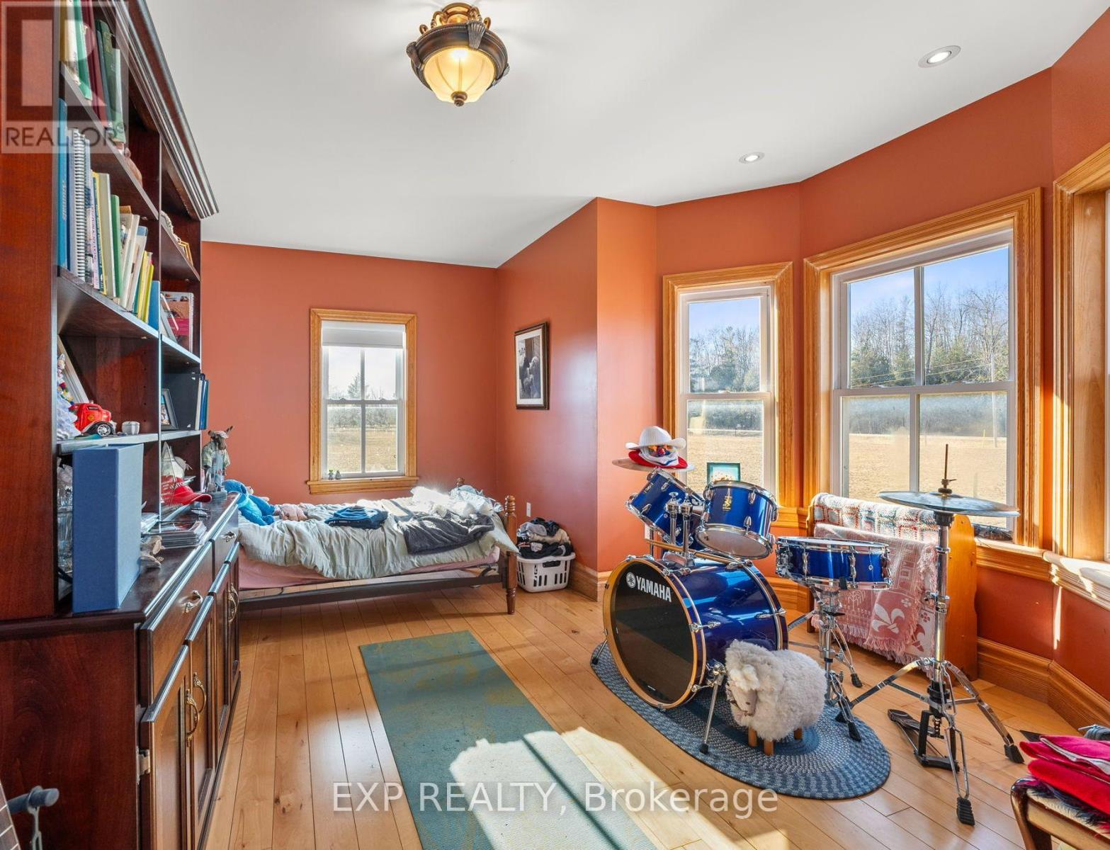 8923 Morning Glory Road, Georgina, Ontario  L0E 1N0 - Photo 26 - N12050409