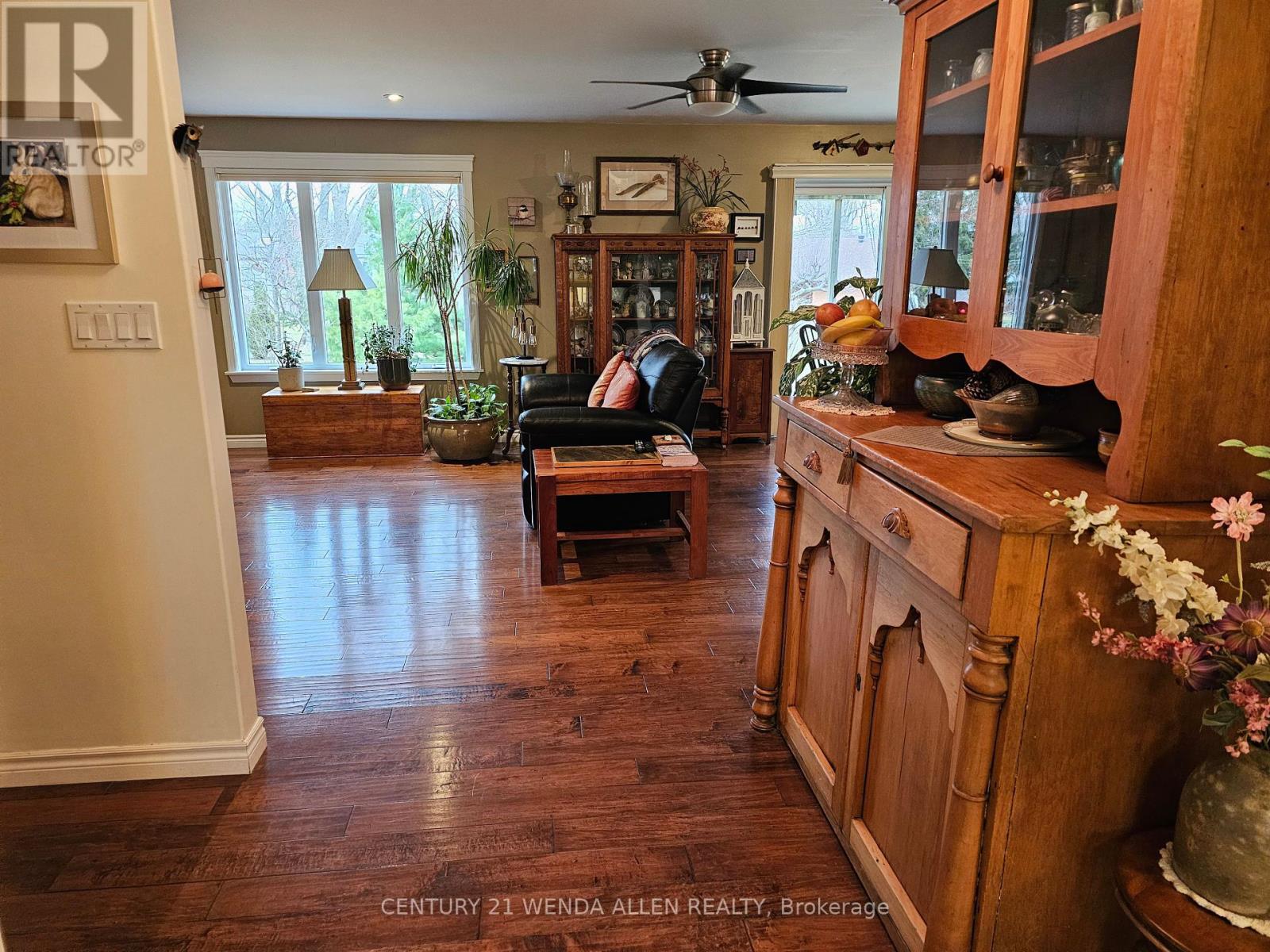 84 - 517 Stornoway Street, Huron-Kinloss, Ontario  N2Z 0A4 - Photo 8 - X12045364