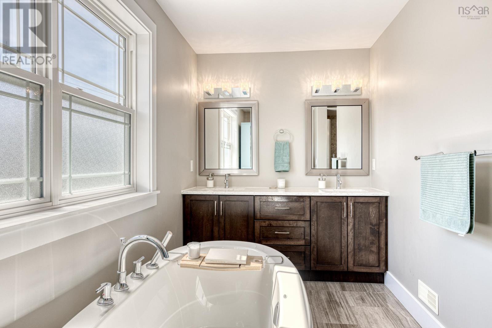 61 Cannon Terrace, Dartmouth, Nova Scotia  B3A 0A2 - Photo 35 - 202506219