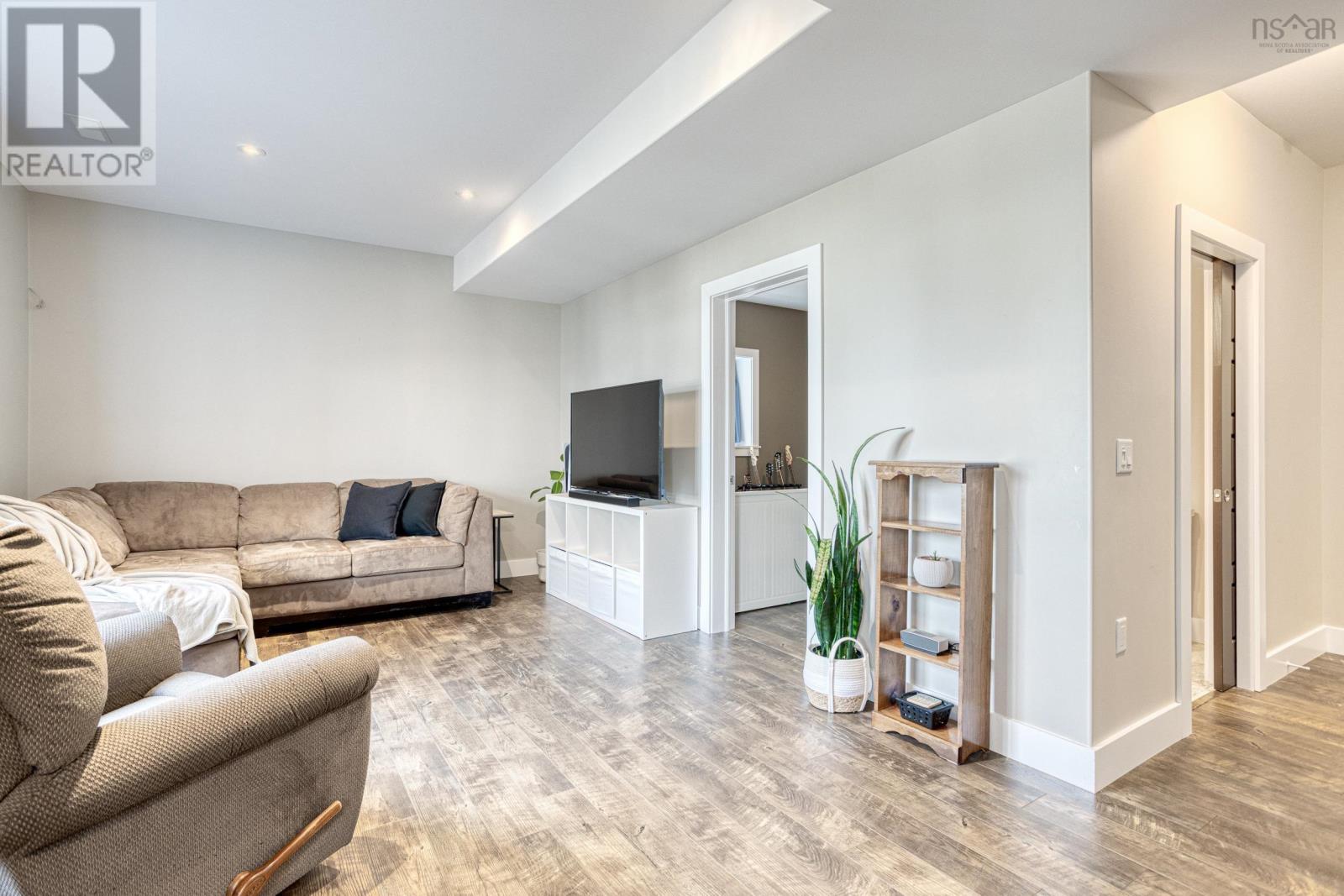 61 Cannon Terrace, Dartmouth, Nova Scotia  B3A 0A2 - Photo 40 - 202506219