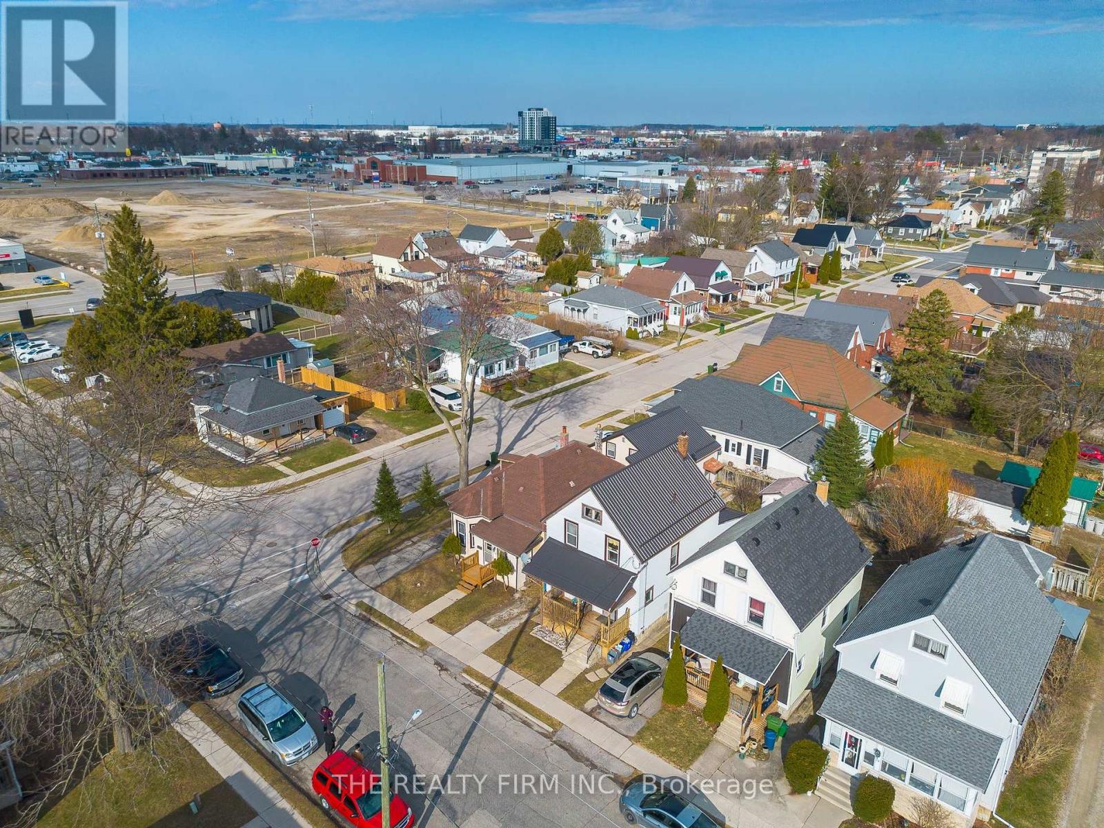 20 Fourth Avenue, St. Thomas, Ontario  N5R 4H2 - Photo 26 - X12050473