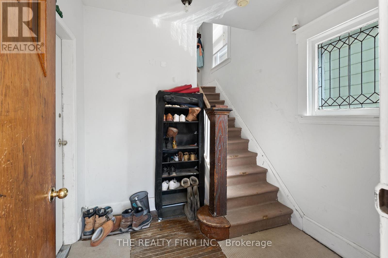 20 Fourth Avenue, St. Thomas, Ontario  N5R 4H2 - Photo 4 - X12050473
