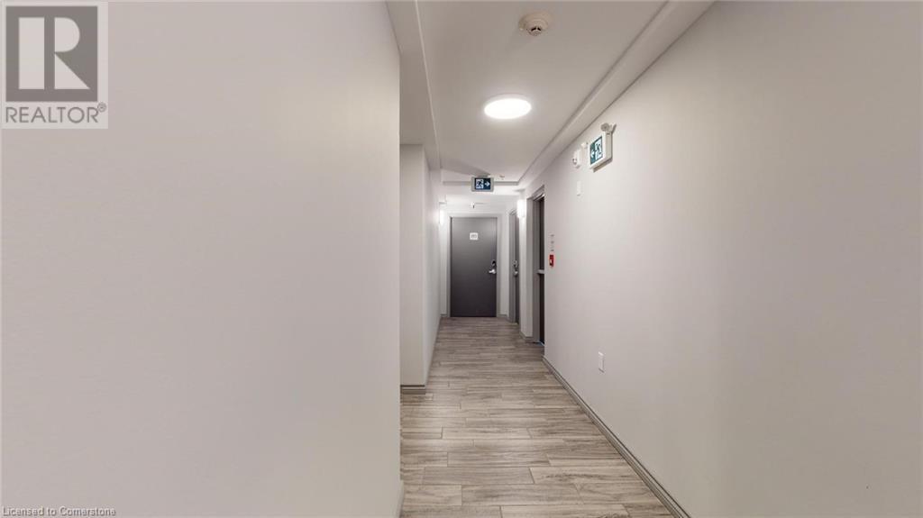 275 Larch Street Unit# B215, Waterloo, Ontario  N2L 3R2 - Photo 3 - 40711270