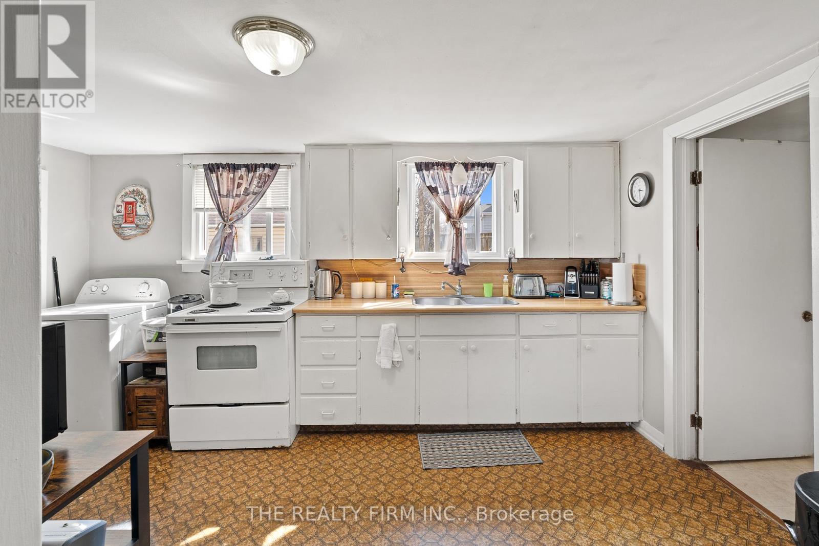18 Fourth Avenue, St. Thomas, Ontario  N5R 4H2 - Photo 27 - X12050580