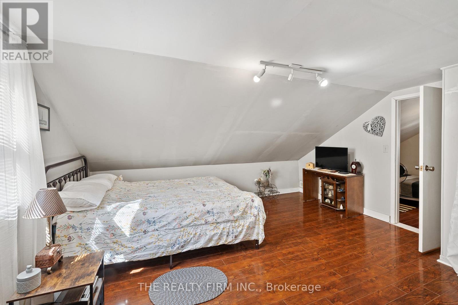 18 Fourth Avenue, St. Thomas, Ontario  N5R 4H2 - Photo 37 - X12050580