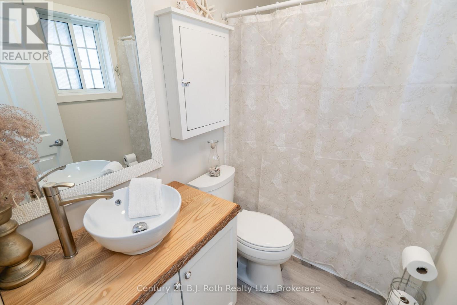 42 Madawaska Trail, Wasaga Beach, Ontario  L9Z 1X7 - Photo 26 - S12050615