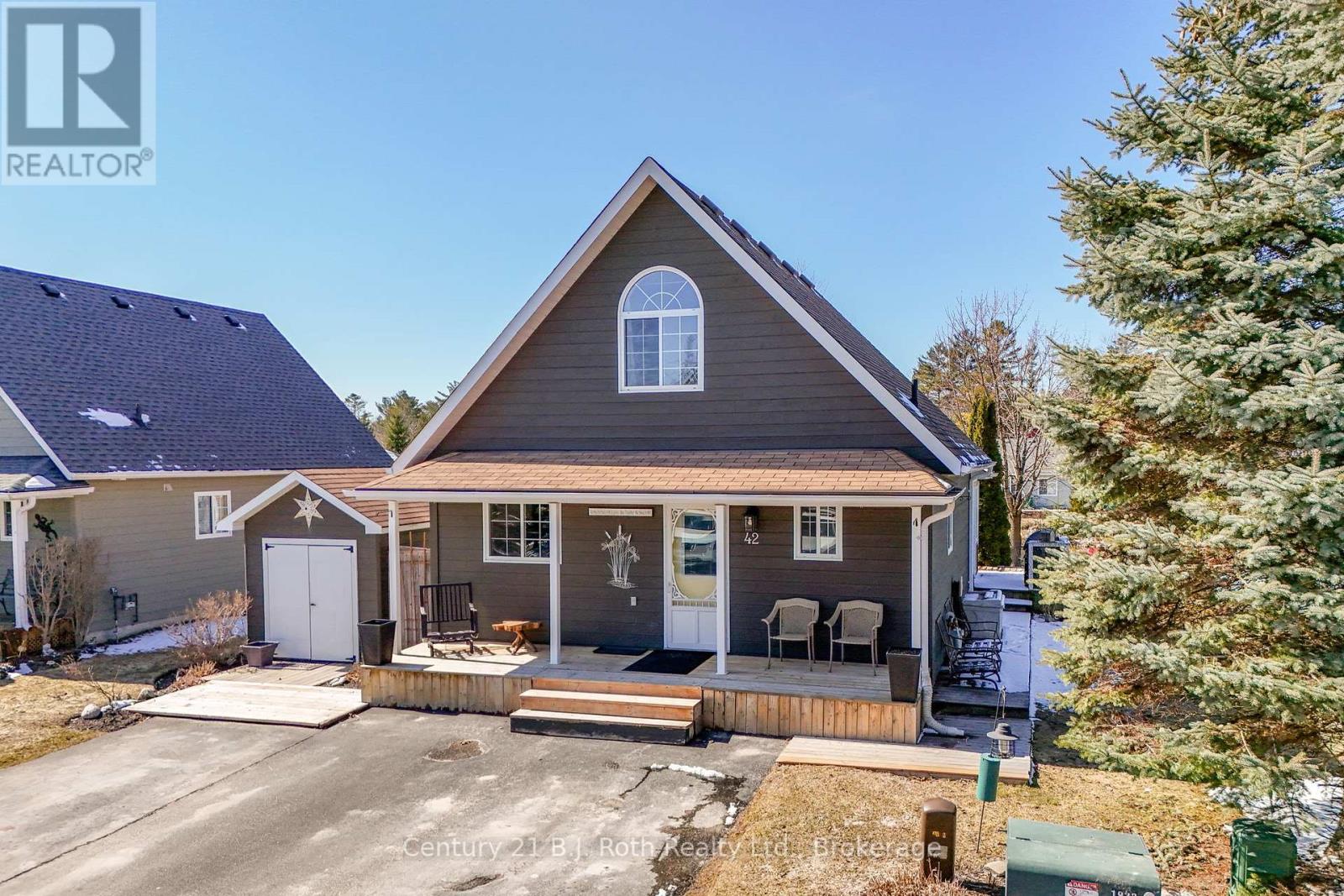 42 Madawaska Trail, Wasaga Beach, Ontario  L9Z 1X7 - Photo 6 - S12050615